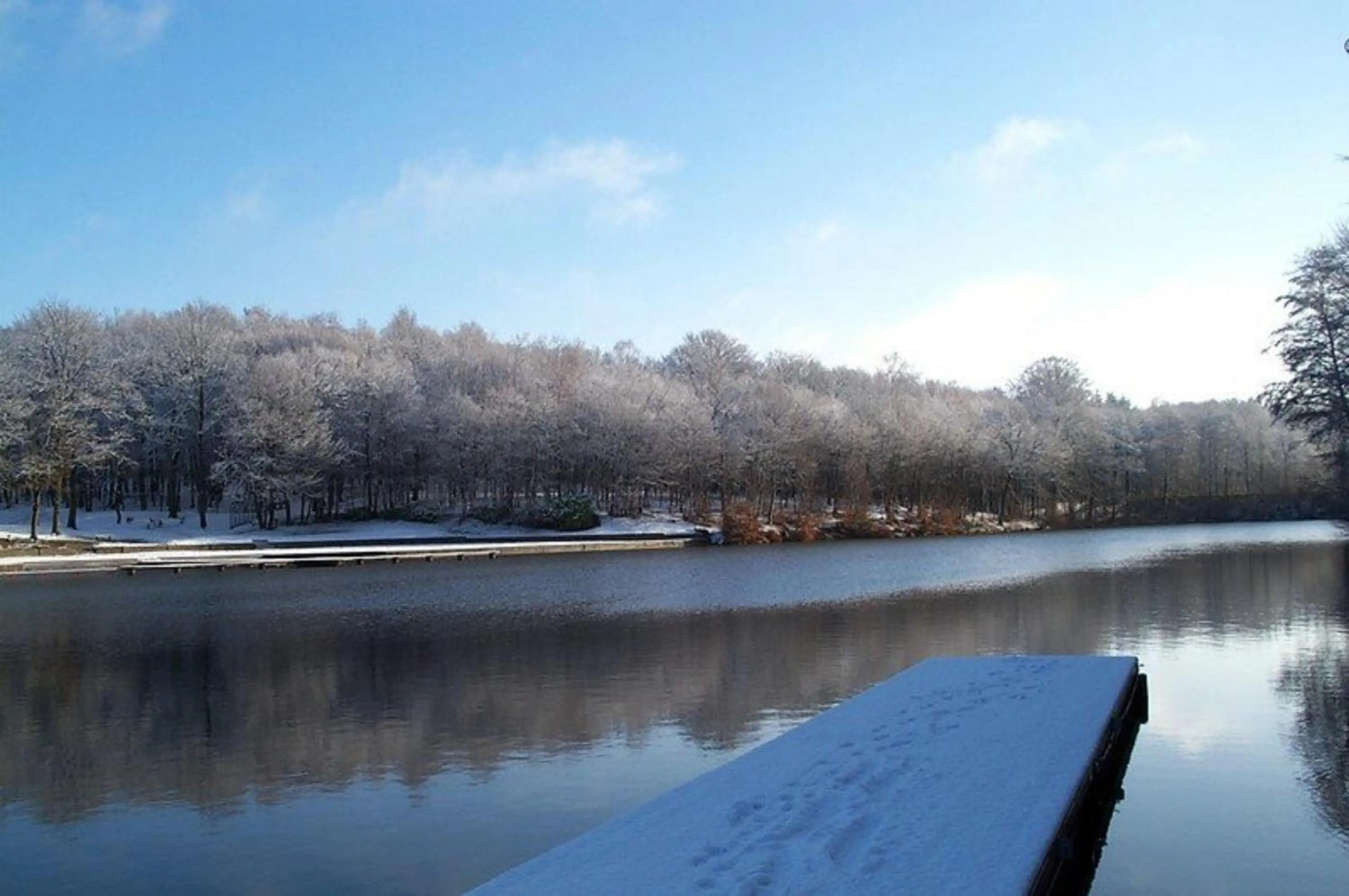 Lake view in ibis les Etangs des Moines