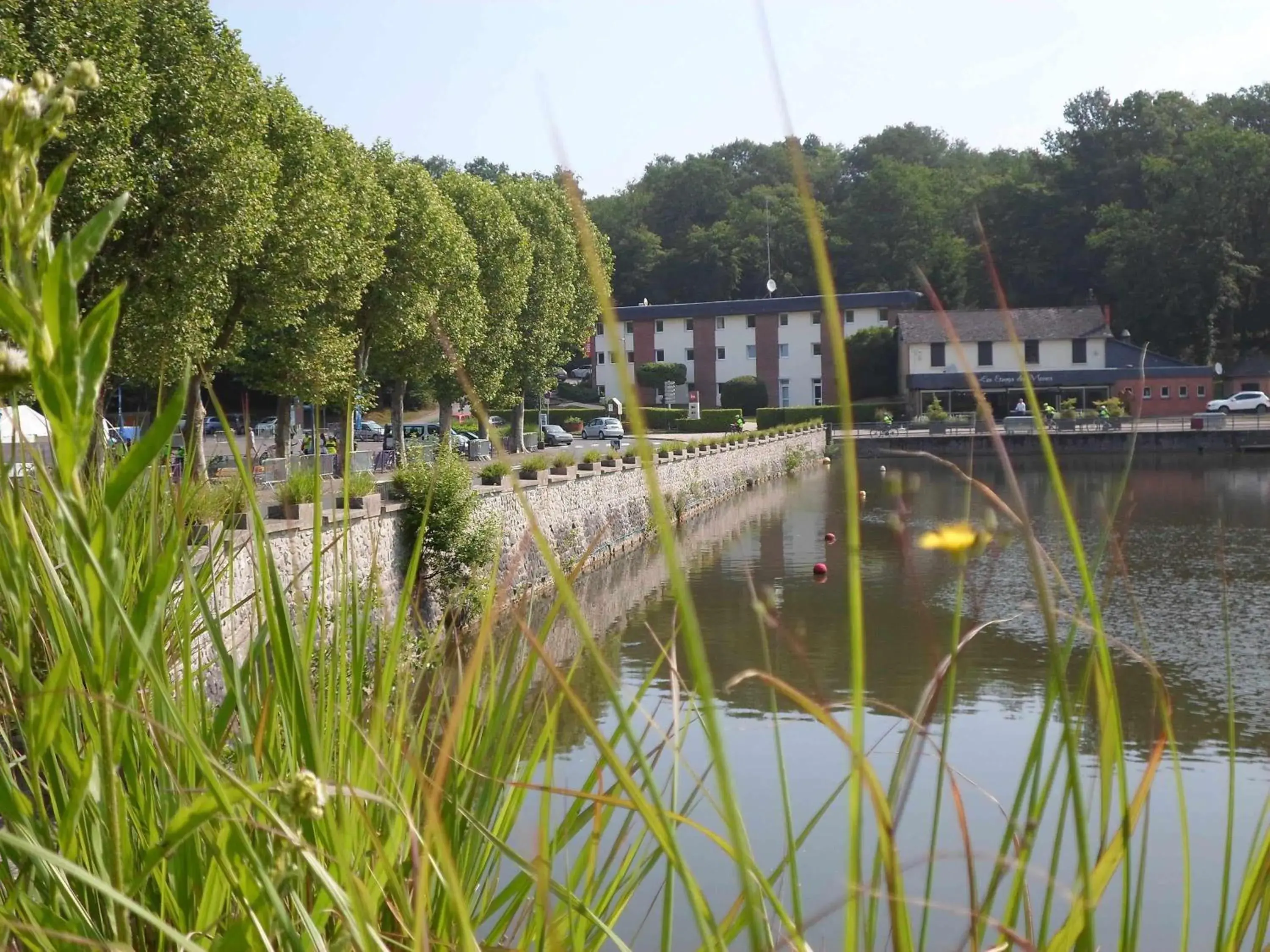 Property building in ibis les Etangs des Moines Property building in ibis les Etangs des Moines