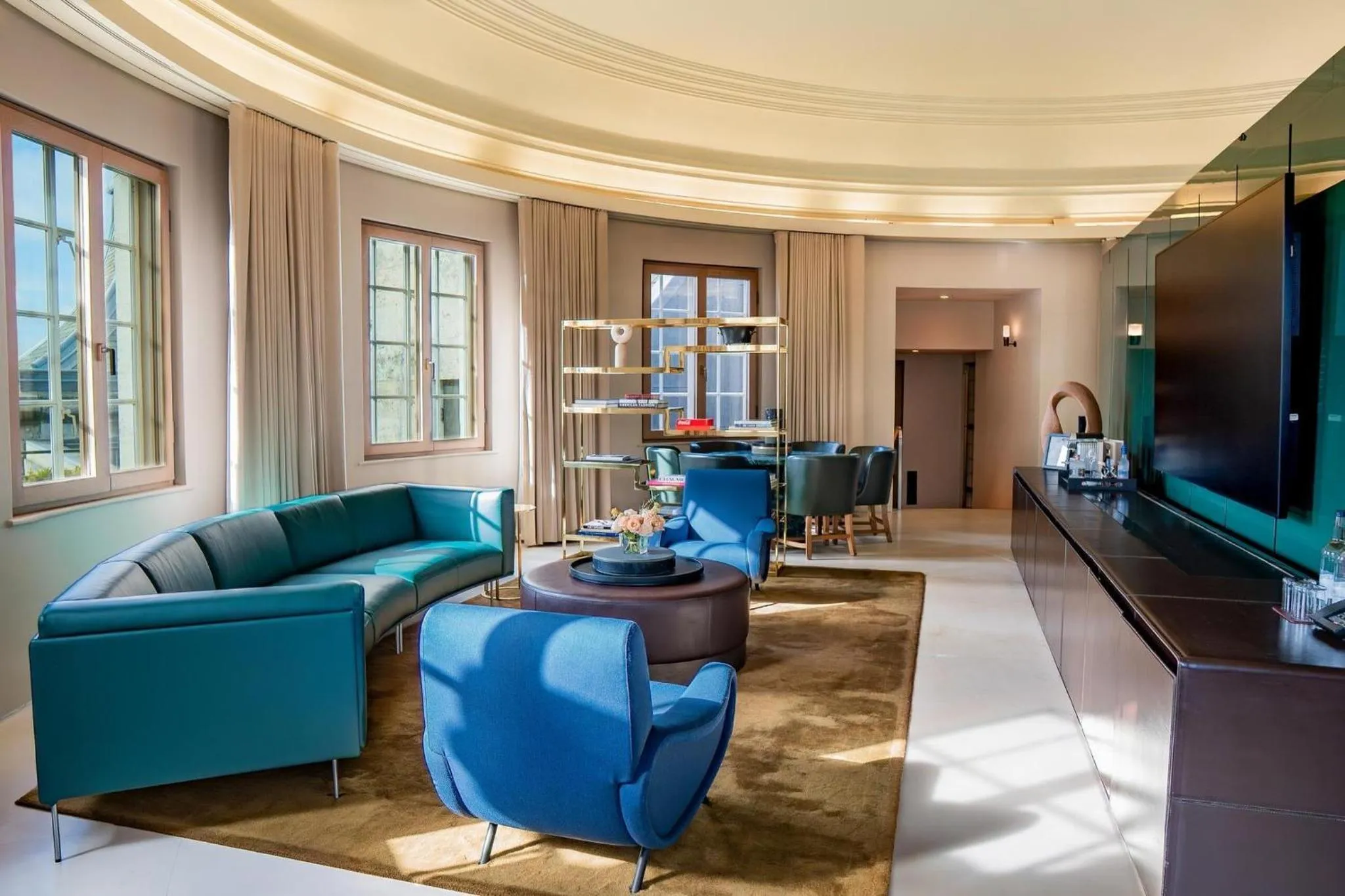 Photo of the whole room in Hotel Cafe Royal