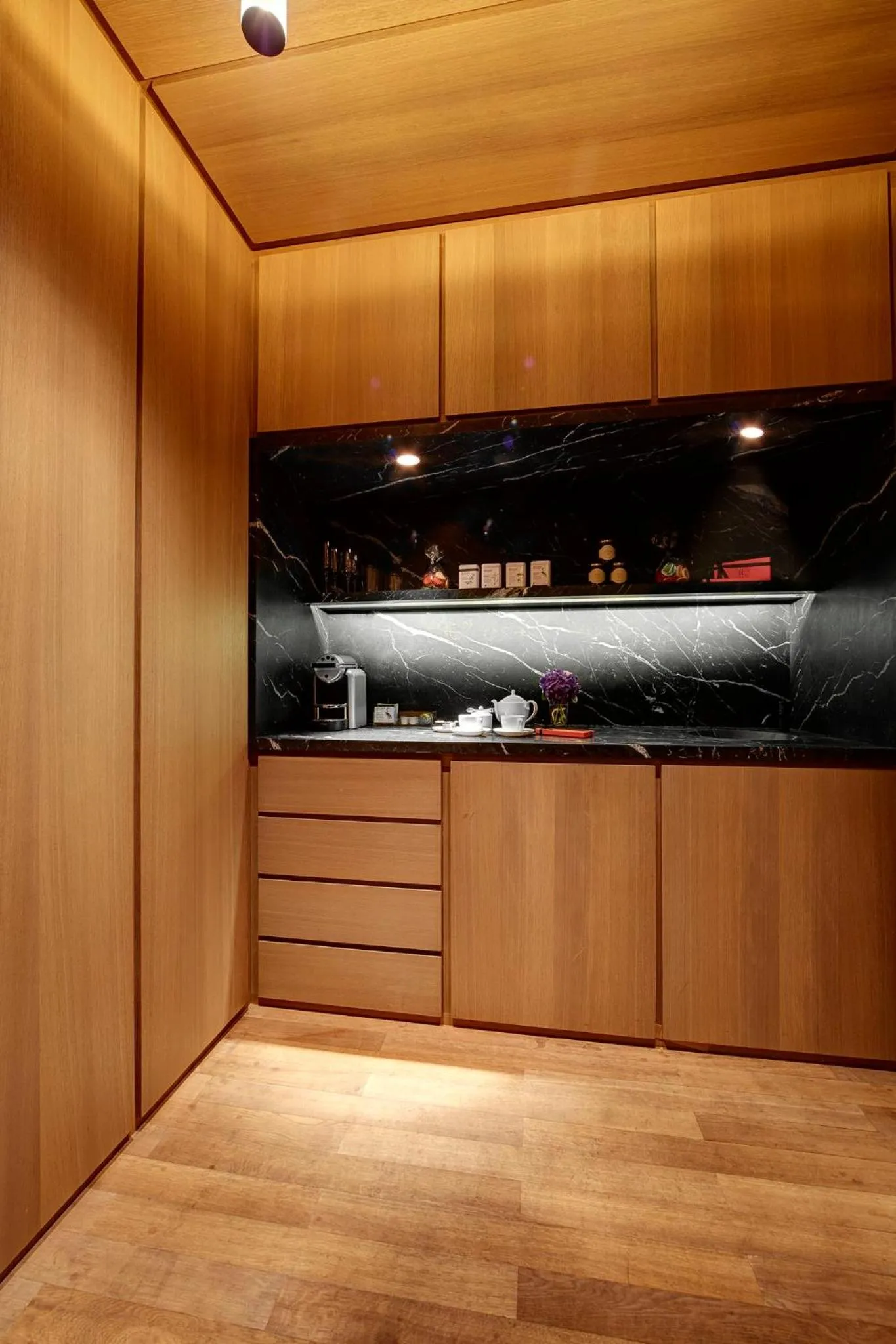 Photo of the whole room in Hotel Cafe Royal