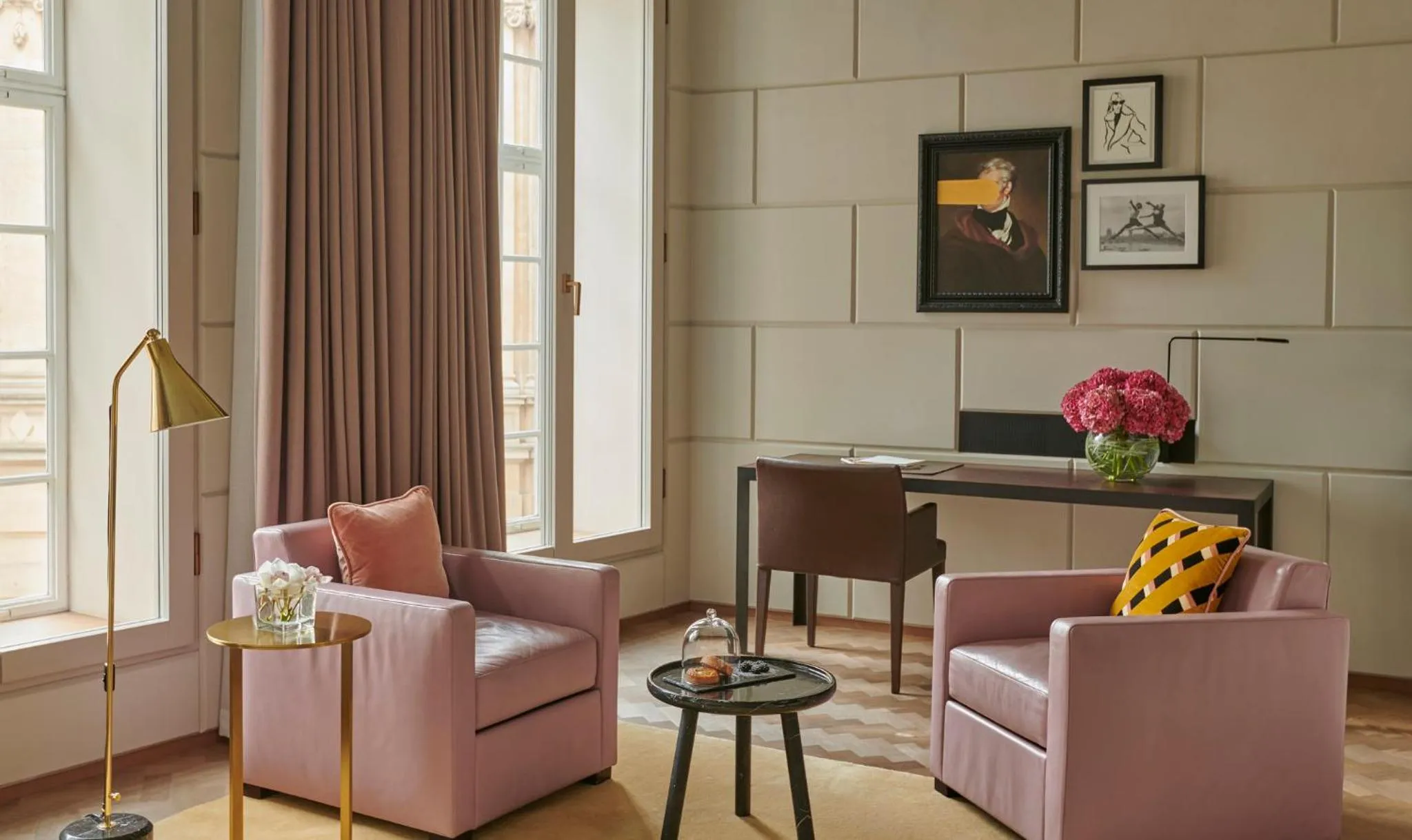 Photo of the whole room in Hotel Cafe Royal