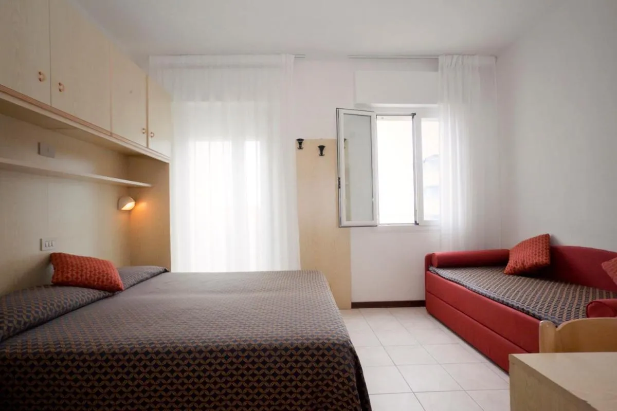 Day, Bed in Hotel Erika