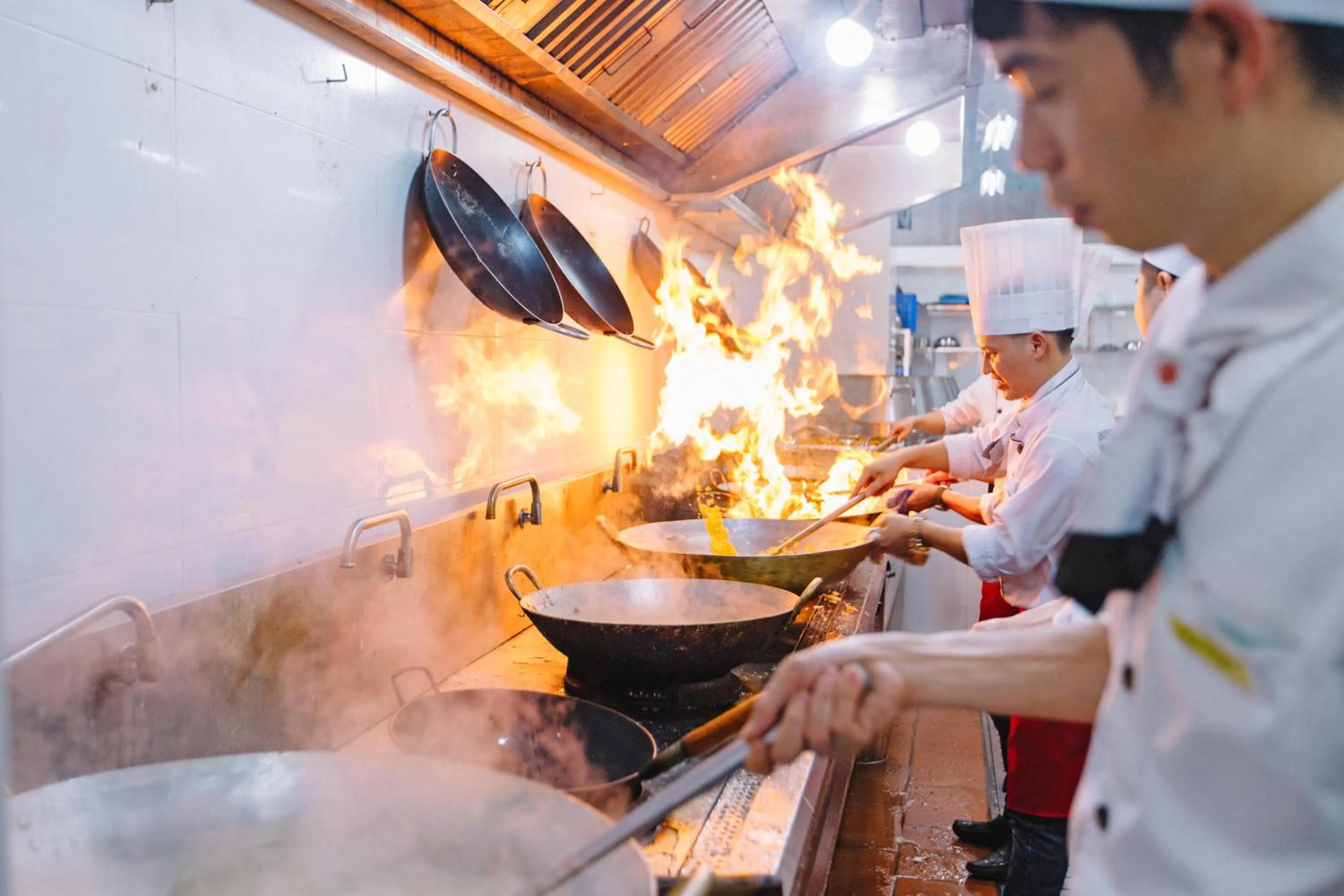 Restaurant/places to eat in Duc Huy Grand Hotel and Spa