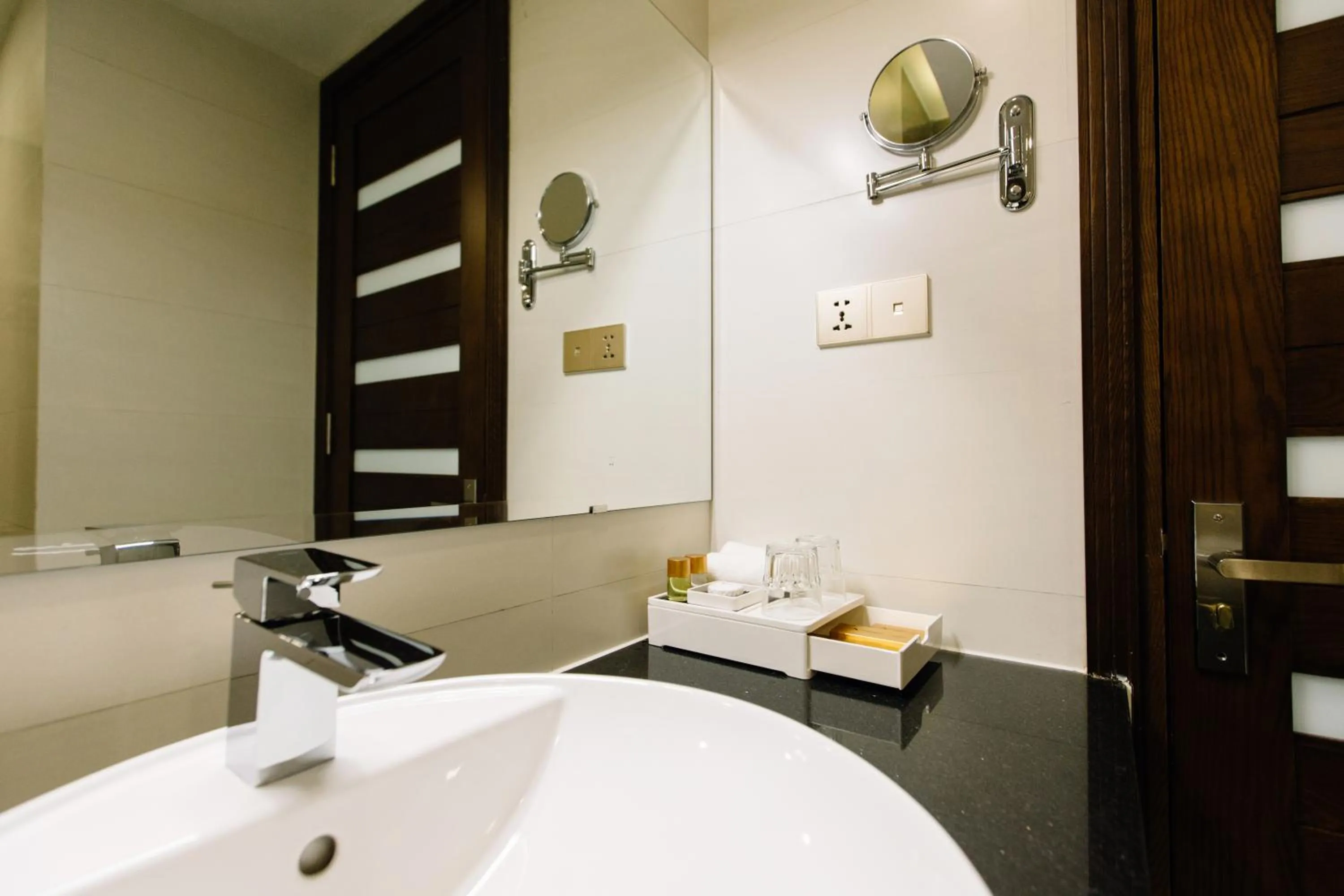 Bath in Duc Huy Grand Hotel and Spa