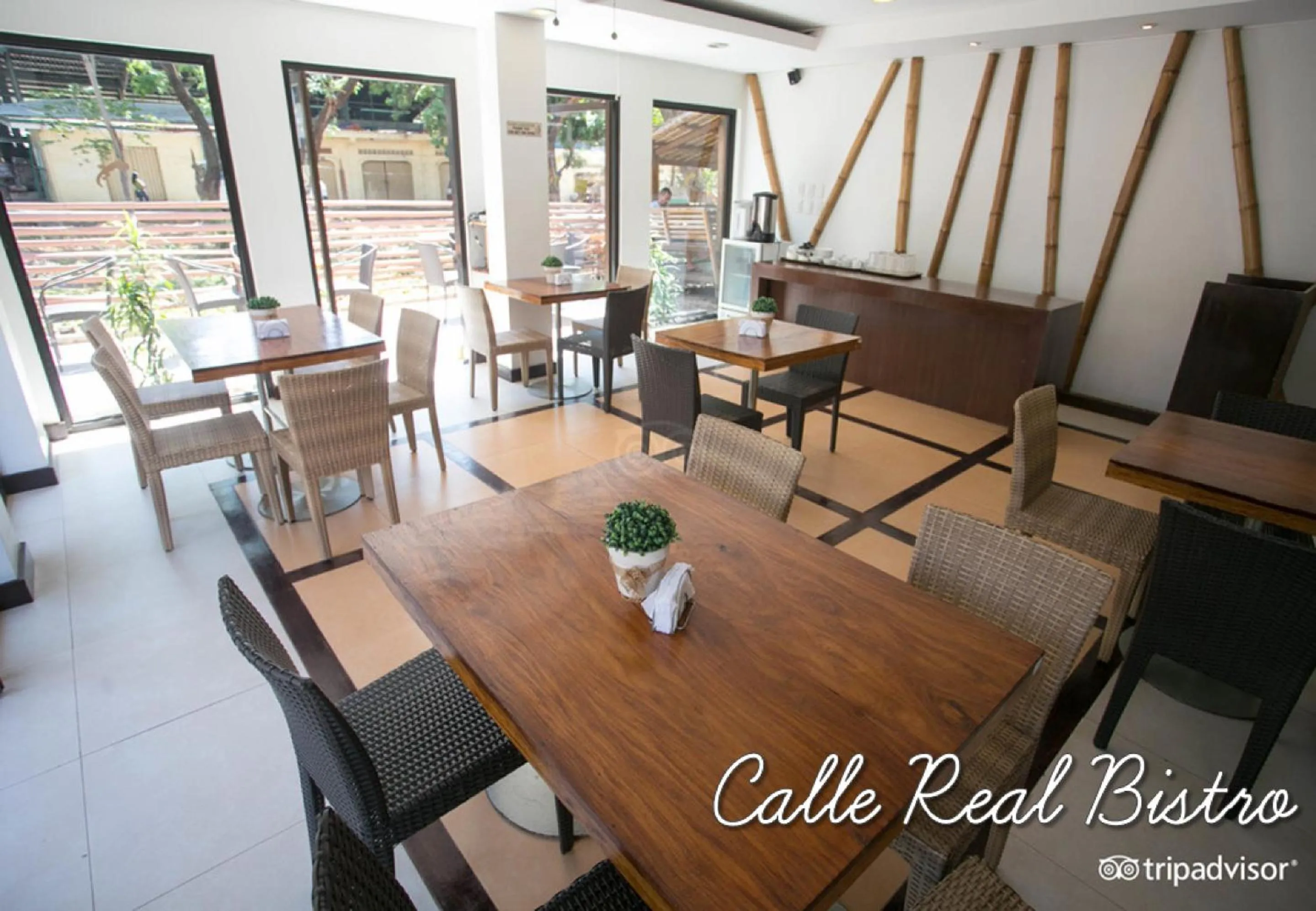 Restaurant/places to eat in Coron Ecolodge