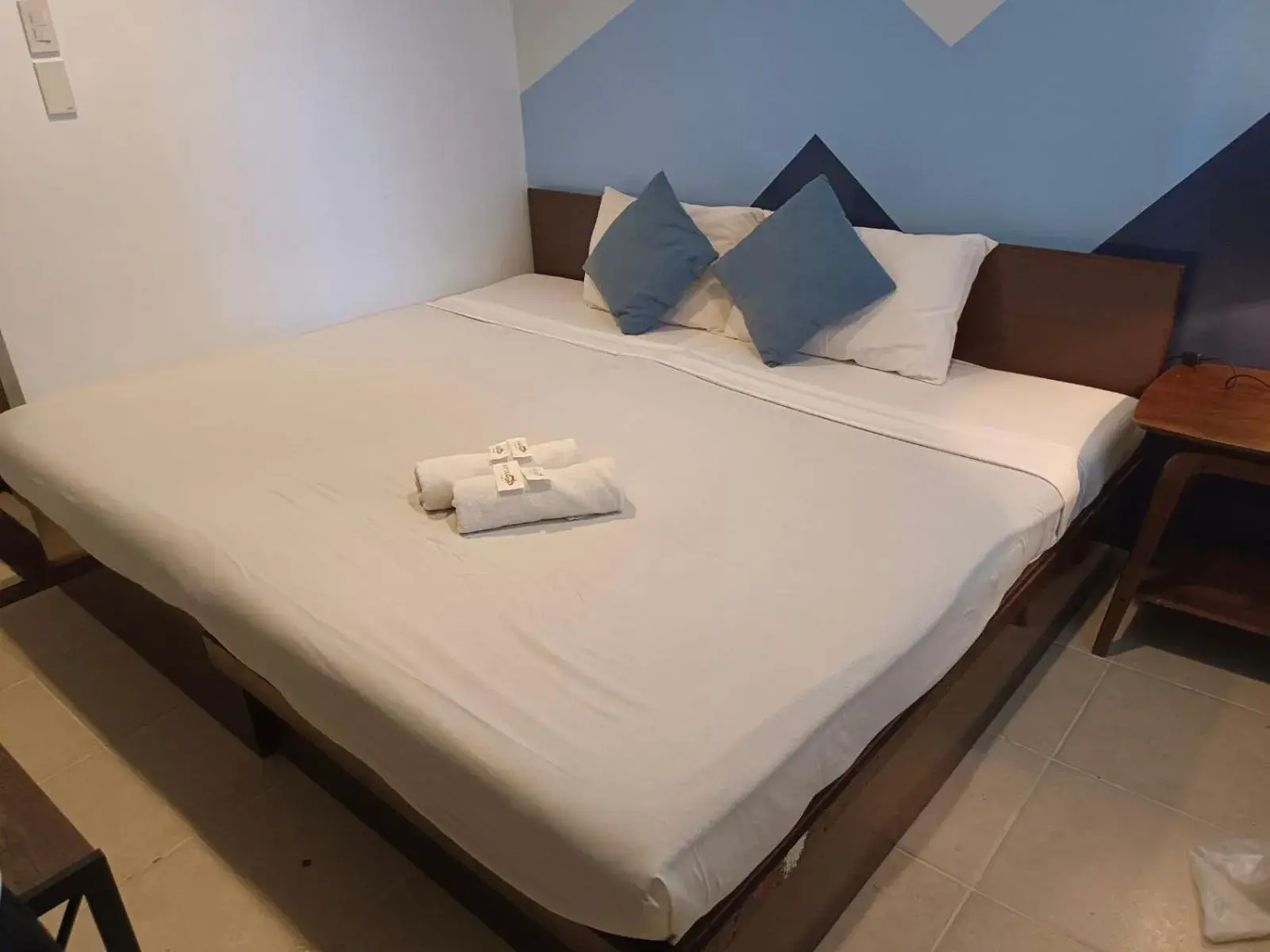 Bed in Coron Ecolodge Bed in Coron Ecolodge