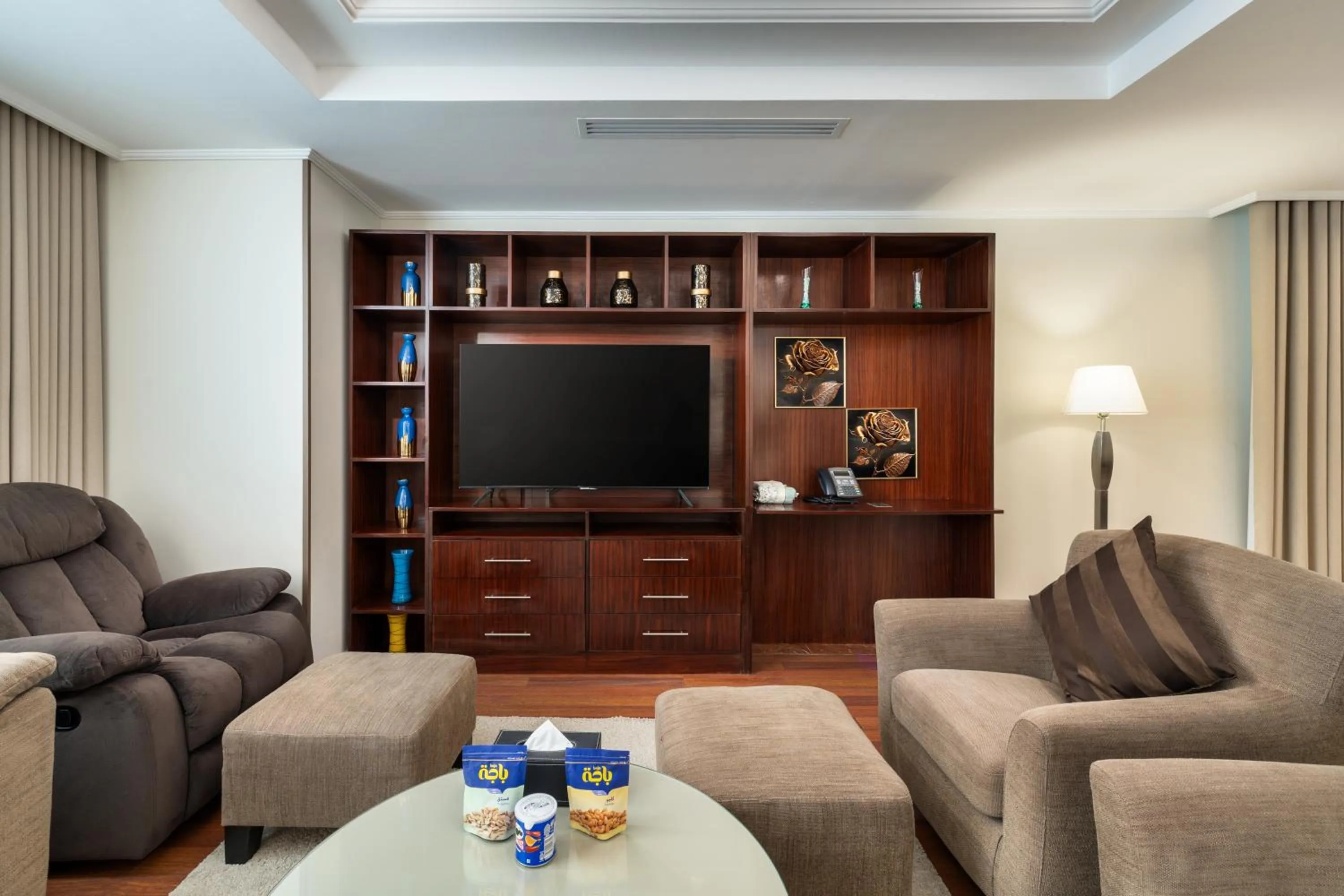 TV and multimedia in Emaar Royal Hotel