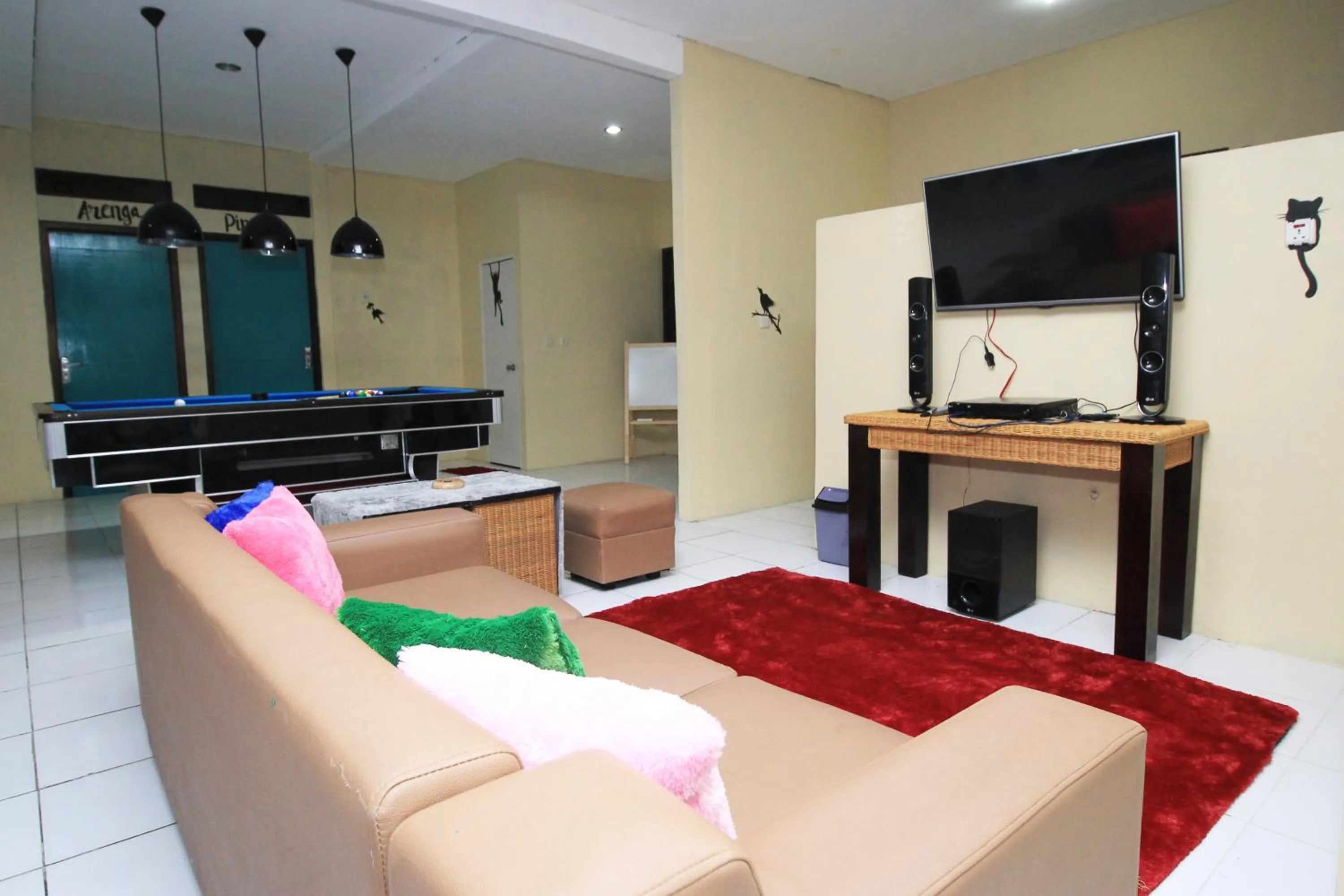 Karaoke in d'Oasis Mountain Resort