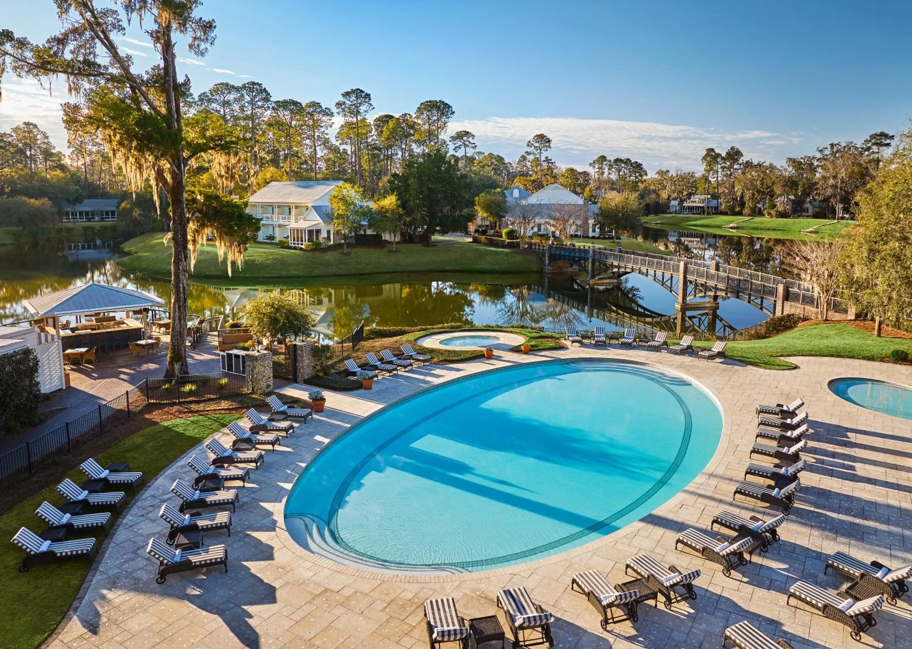 Swimming pool in Montage Palmetto Bluff