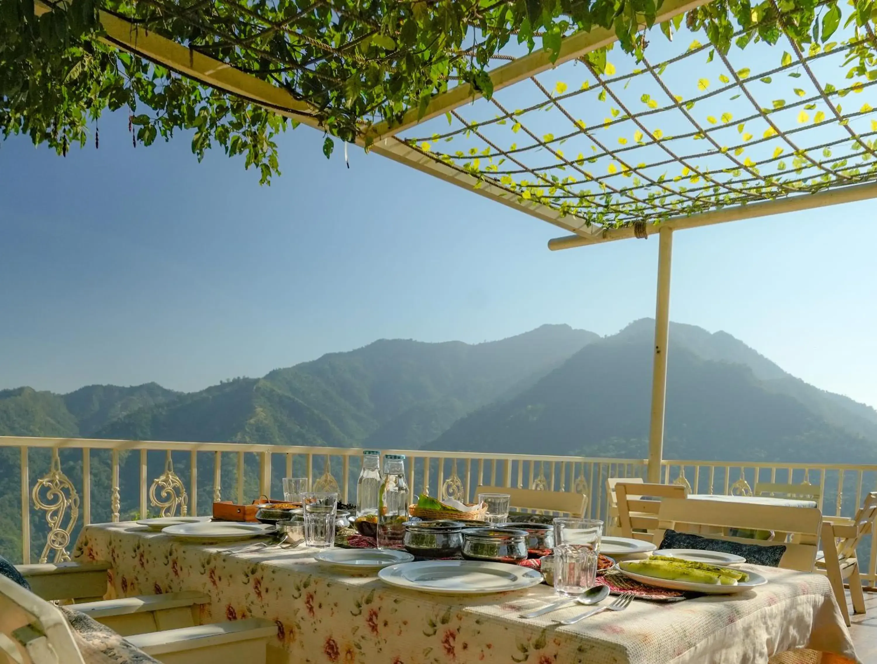 Food and drinks in Neer Ganga Resorts Food and drinks in Neer Ganga Resorts