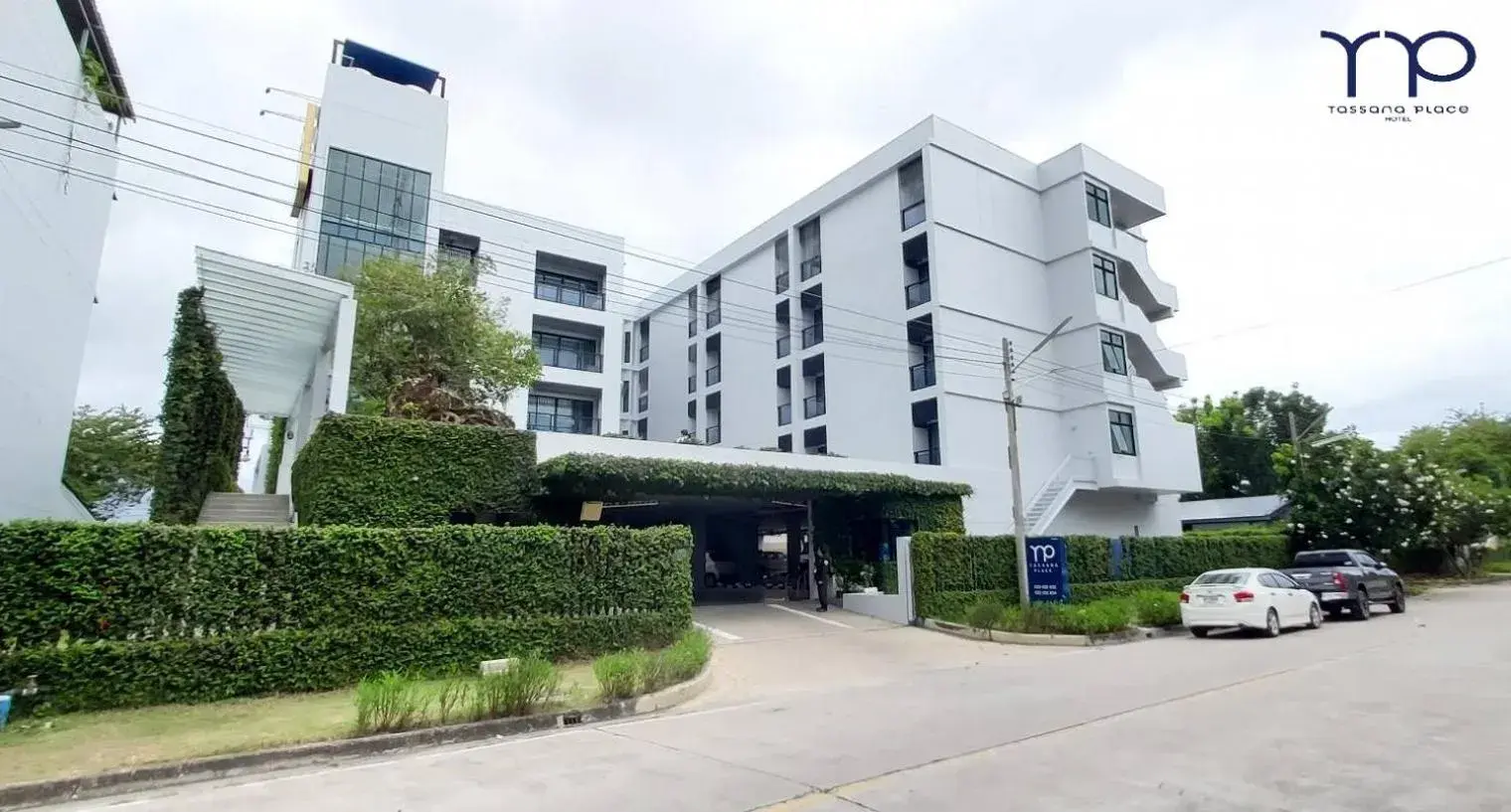 Property building in Tassana Place Property building in Tassana Place