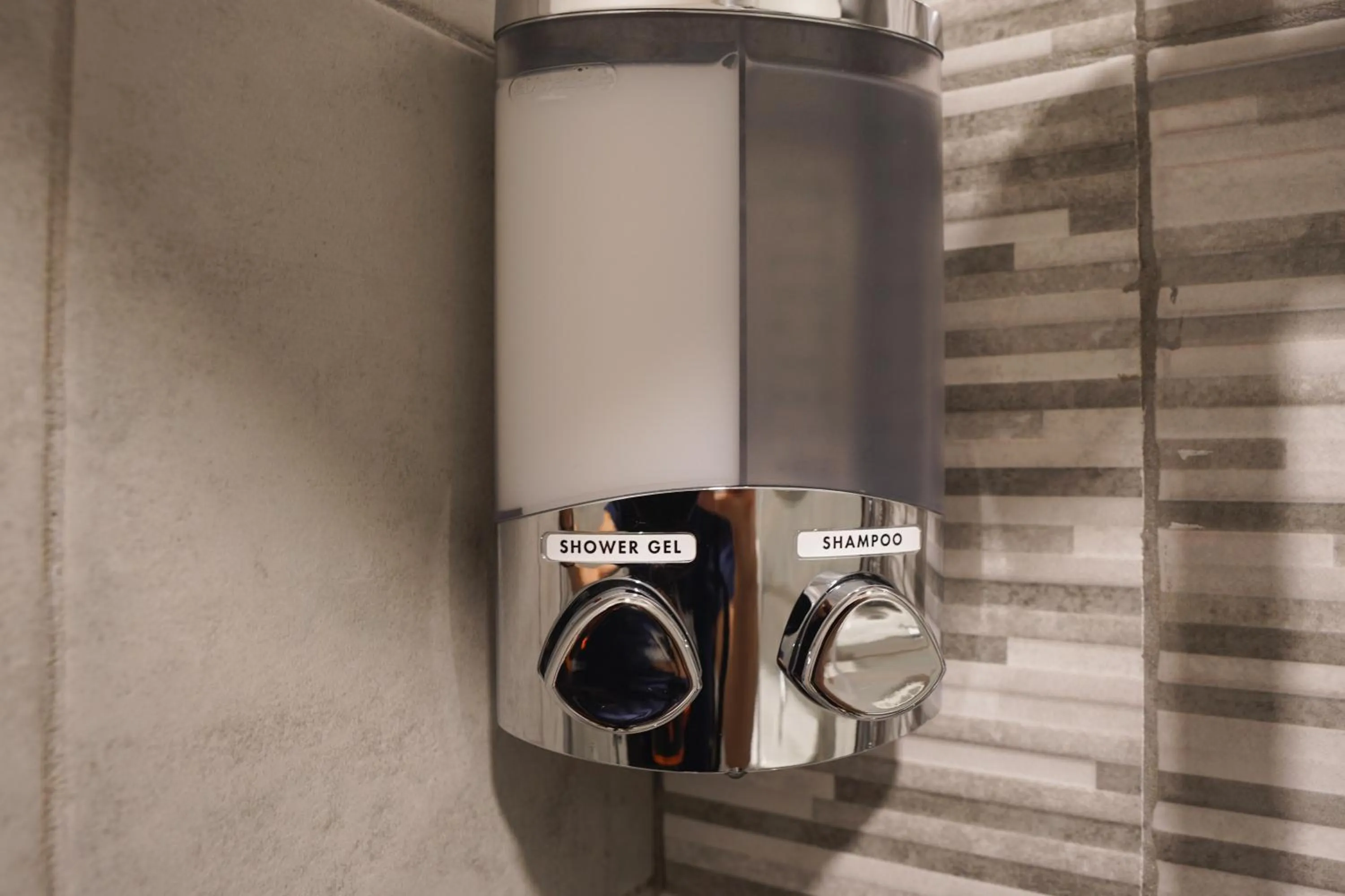 Shower in Roma Trasteverina