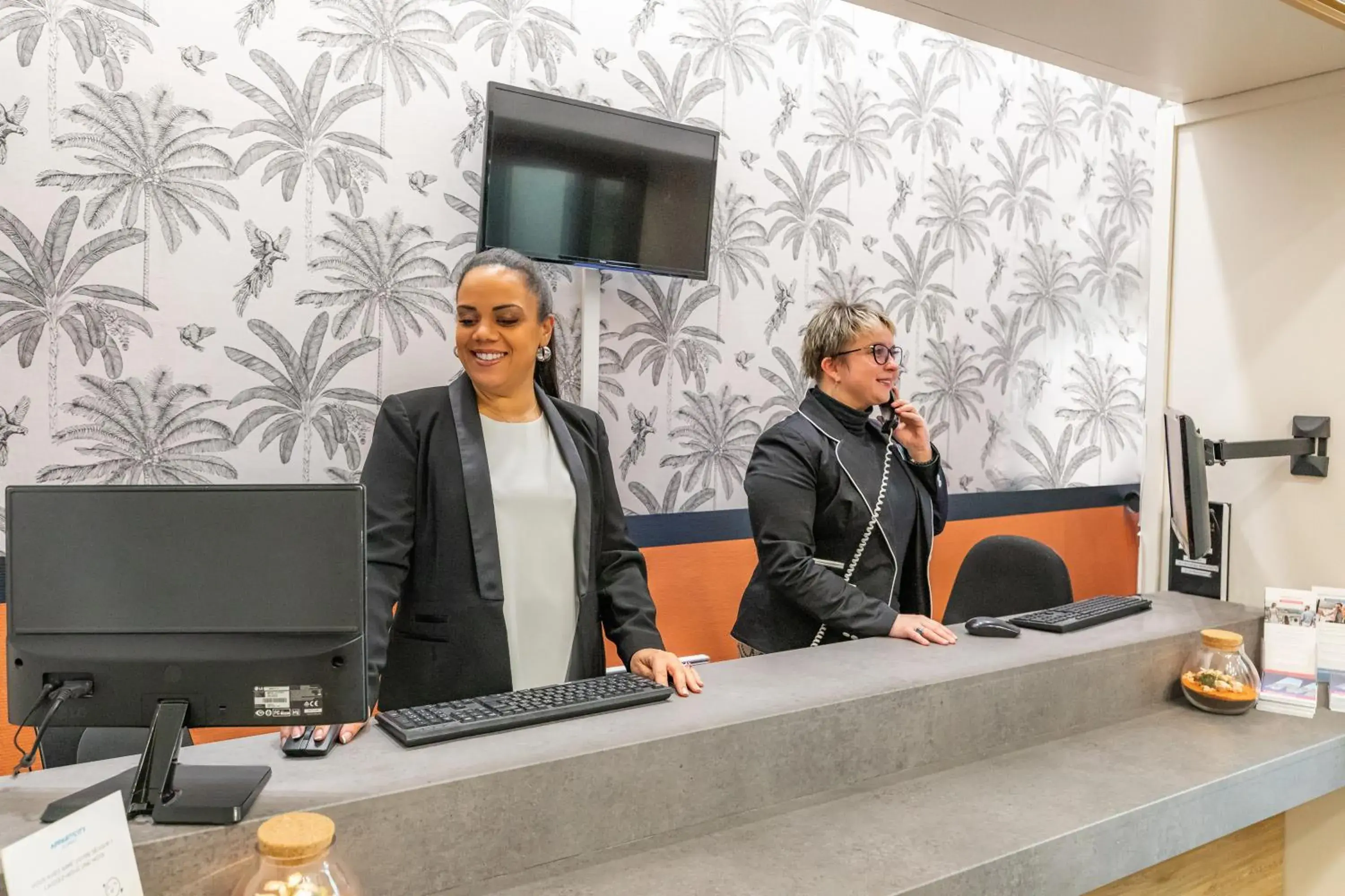 Lobby or reception in Appart'City Classic Marseille Euromed Lobby or reception in Appart'City Classic Marseille Euromed