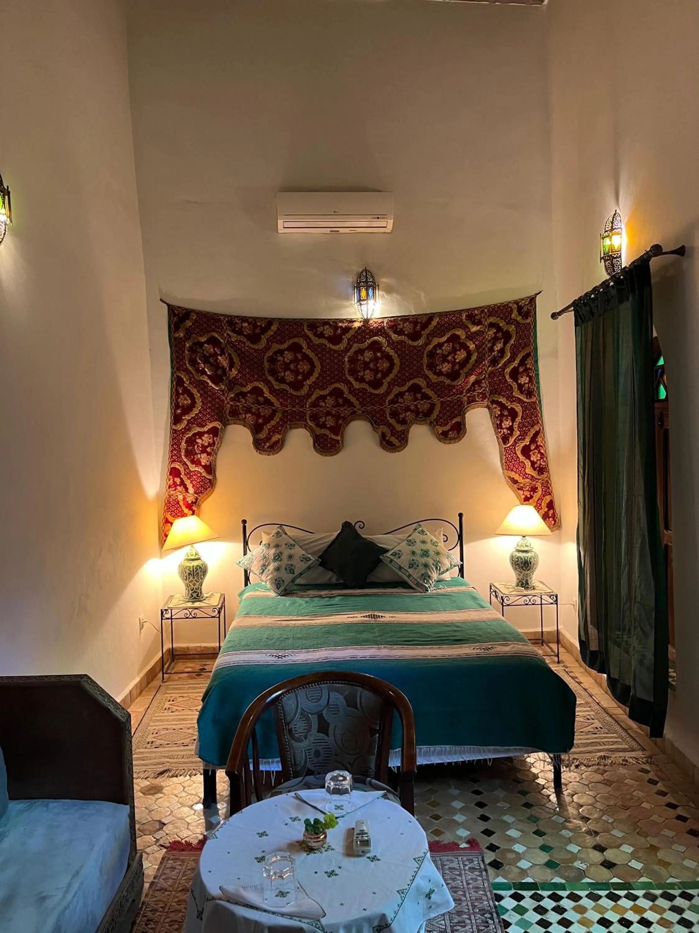 Standard Double Room in Dar Labchara