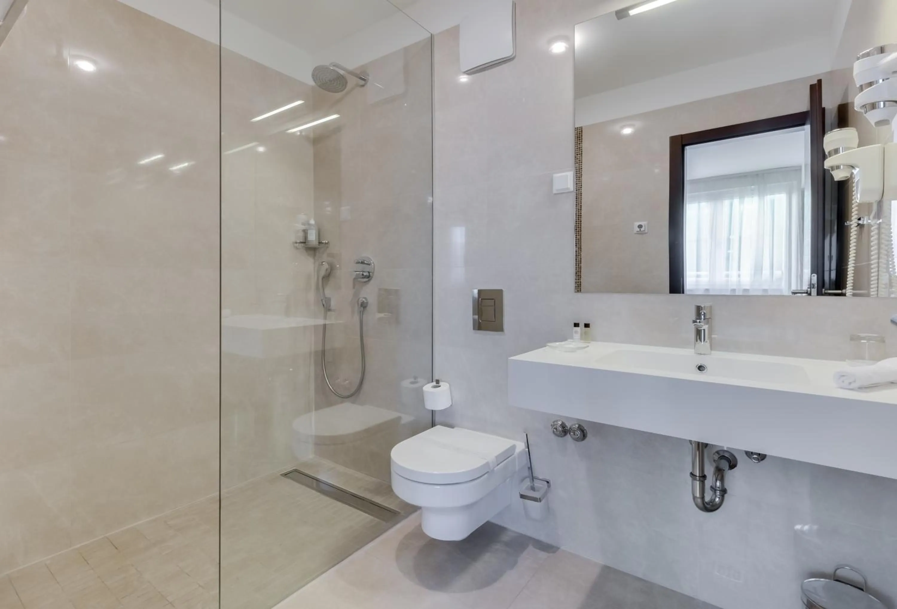 Shower in BB Residence