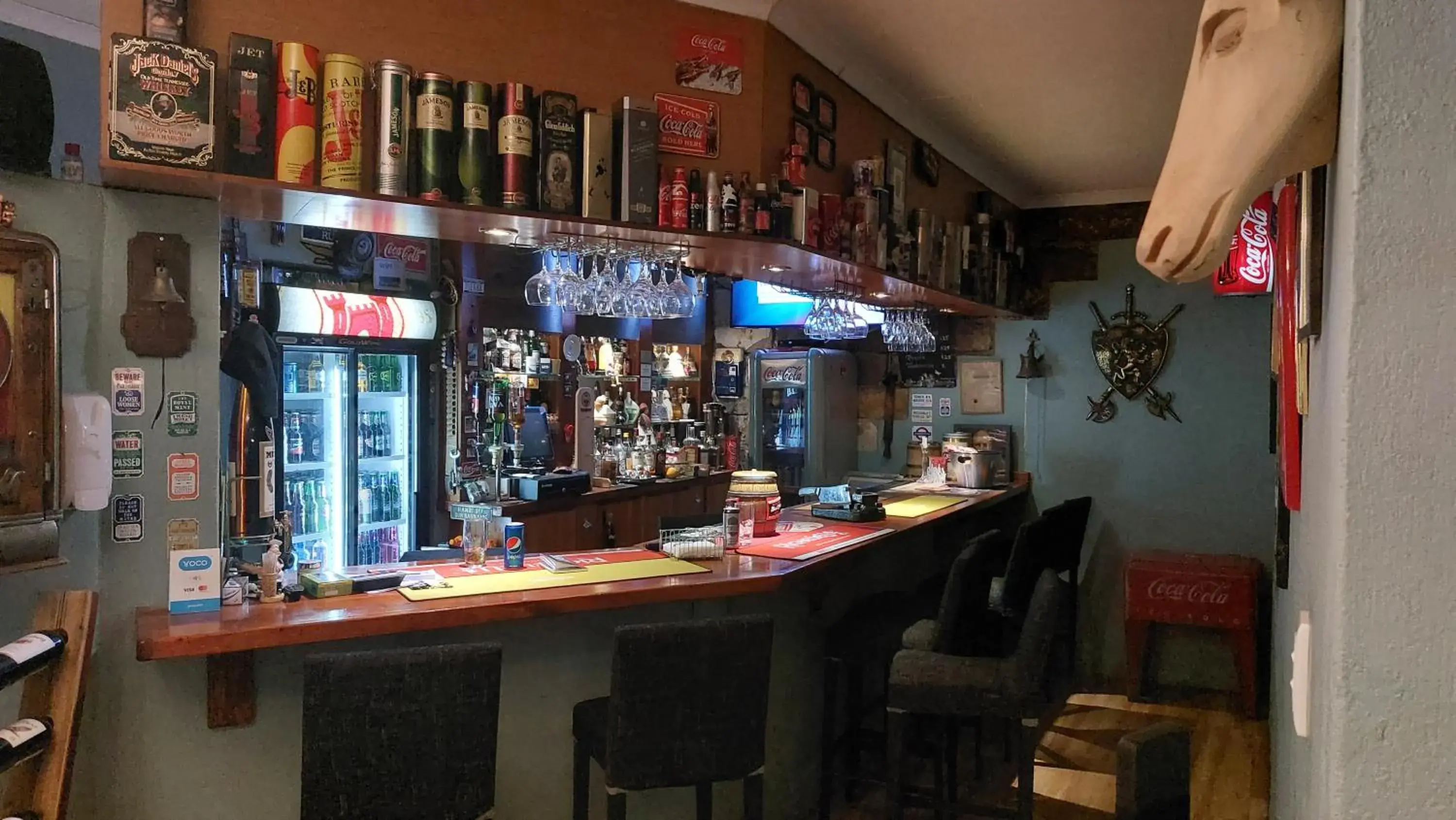 Lounge or bar in Wayside Lodge Lounge or bar in Wayside Lodge