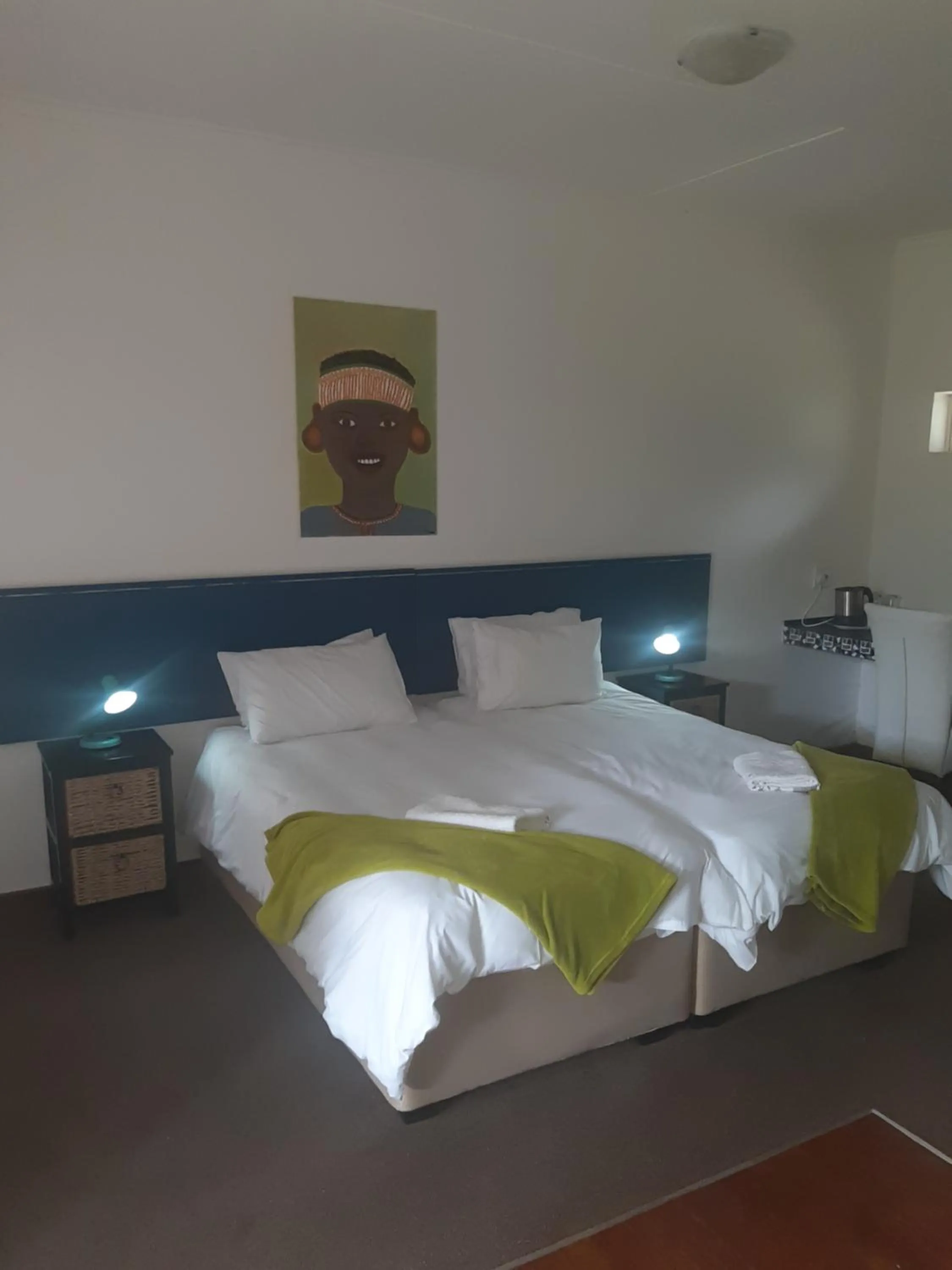 Bed in Wayside Lodge