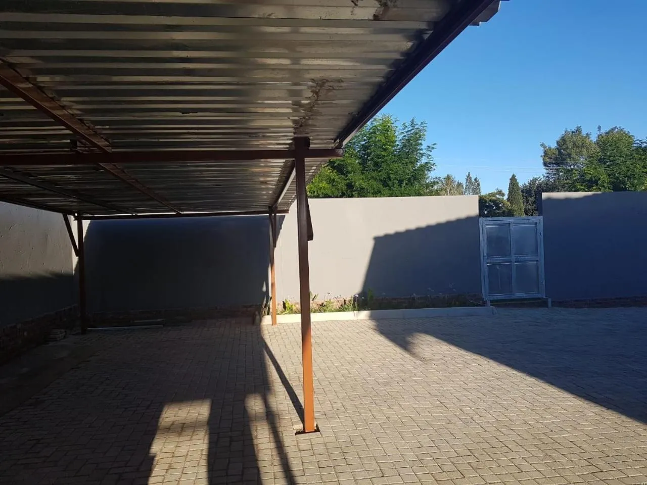 Property building in MZET GUEST HOUSE