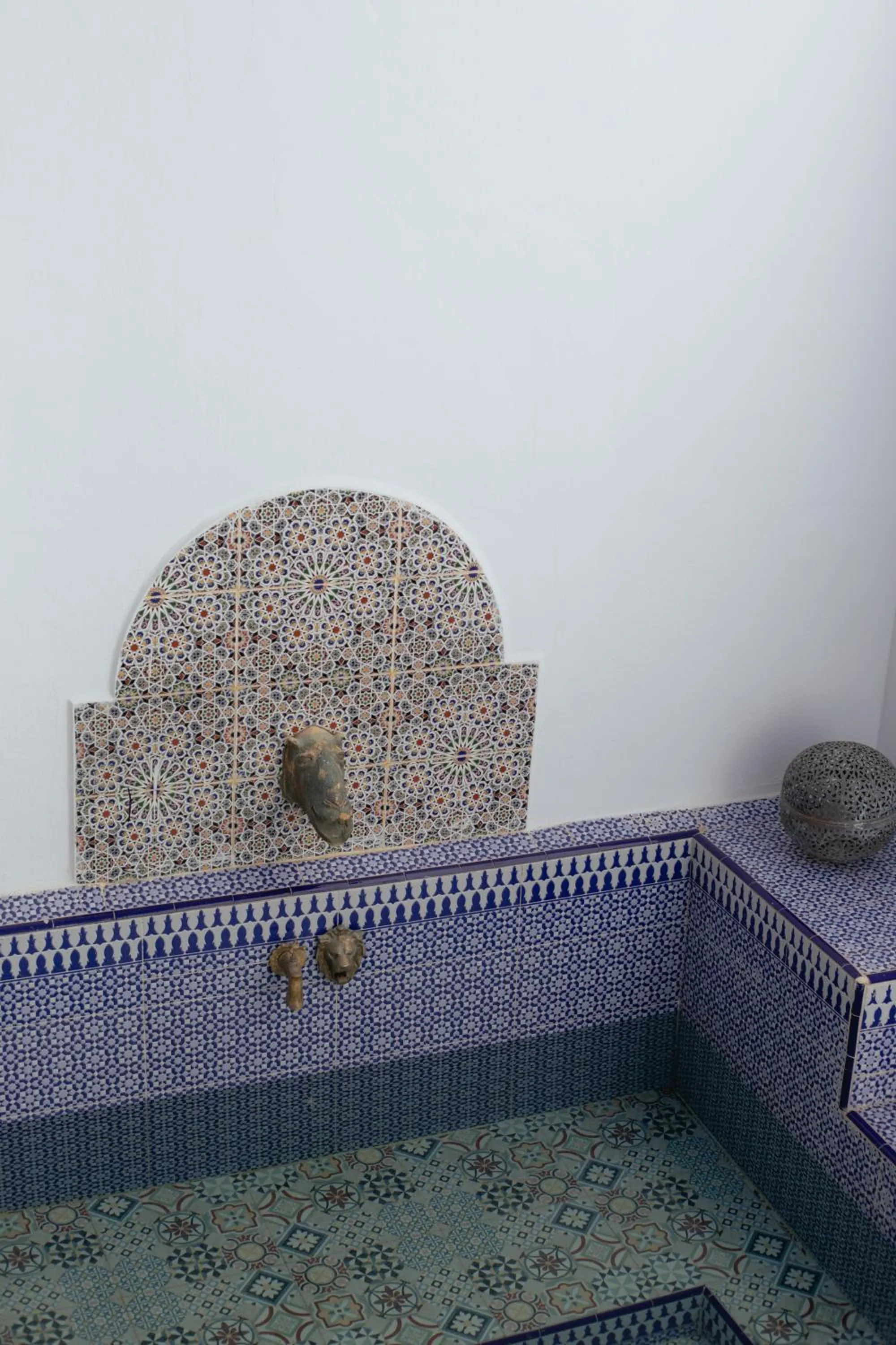 Swimming pool in Maison Darna Guesthouse