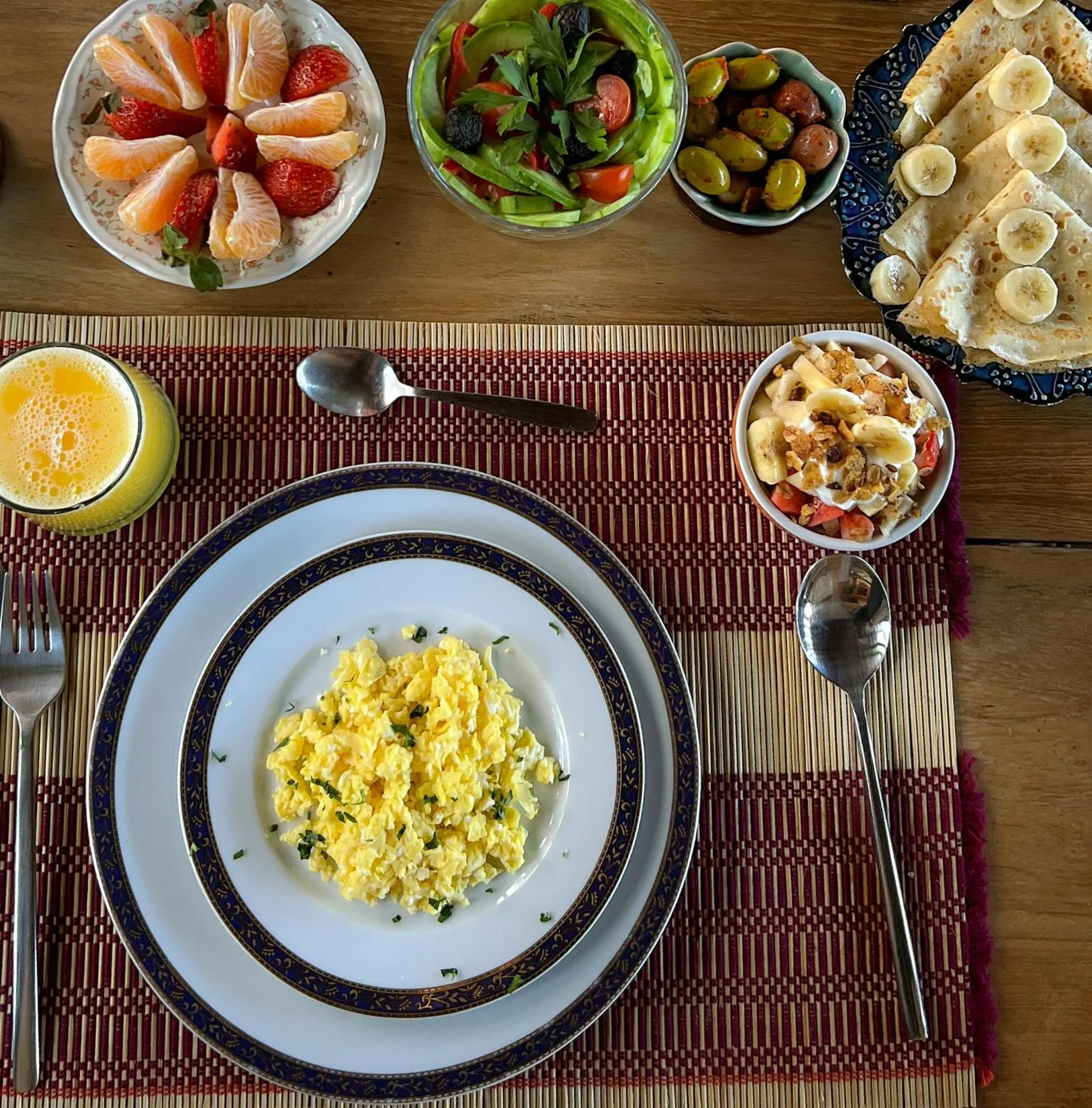Food and drinks in Maison Darna Guesthouse