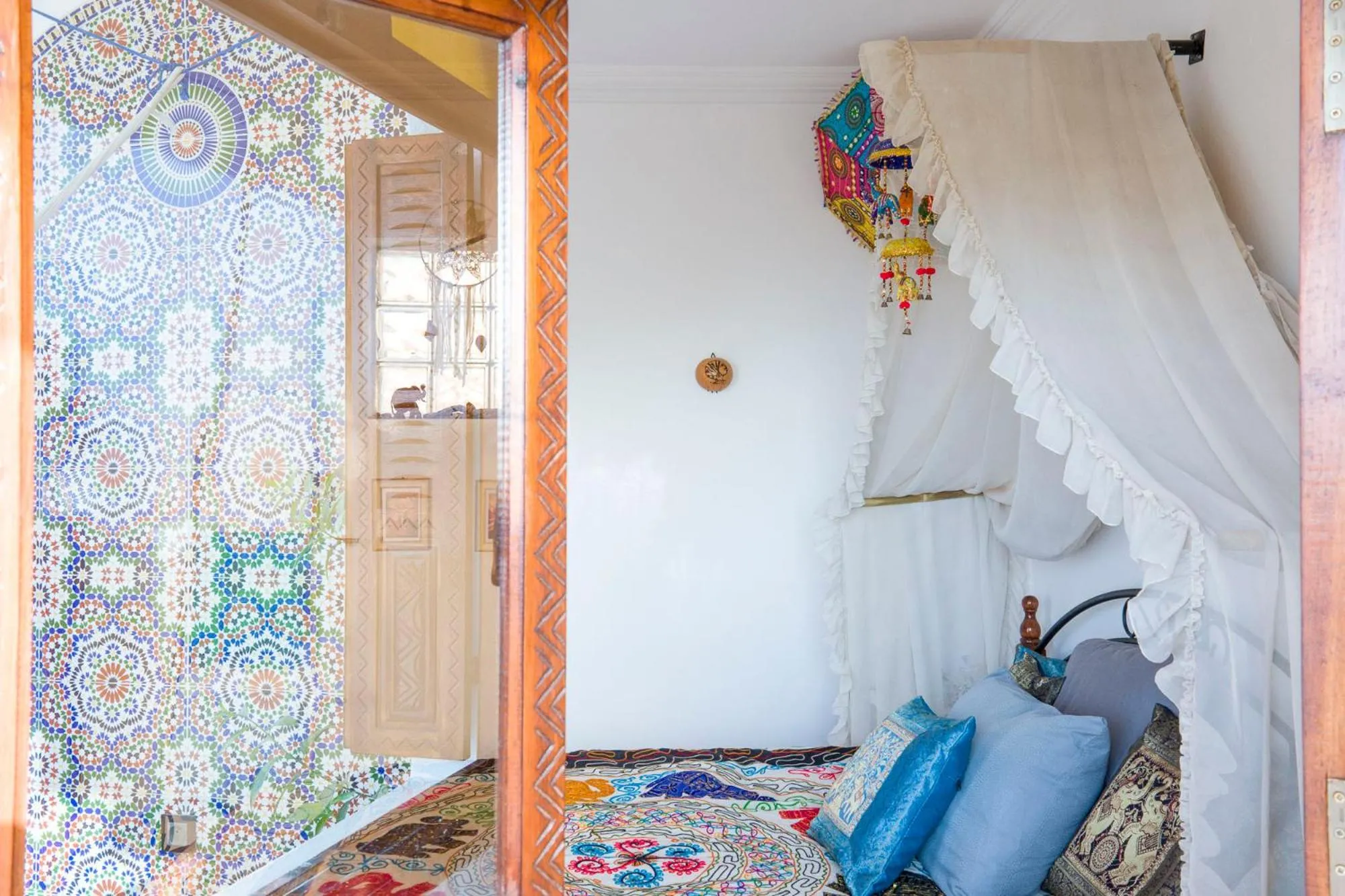 Photo of the whole room in Maison Darna Guesthouse
