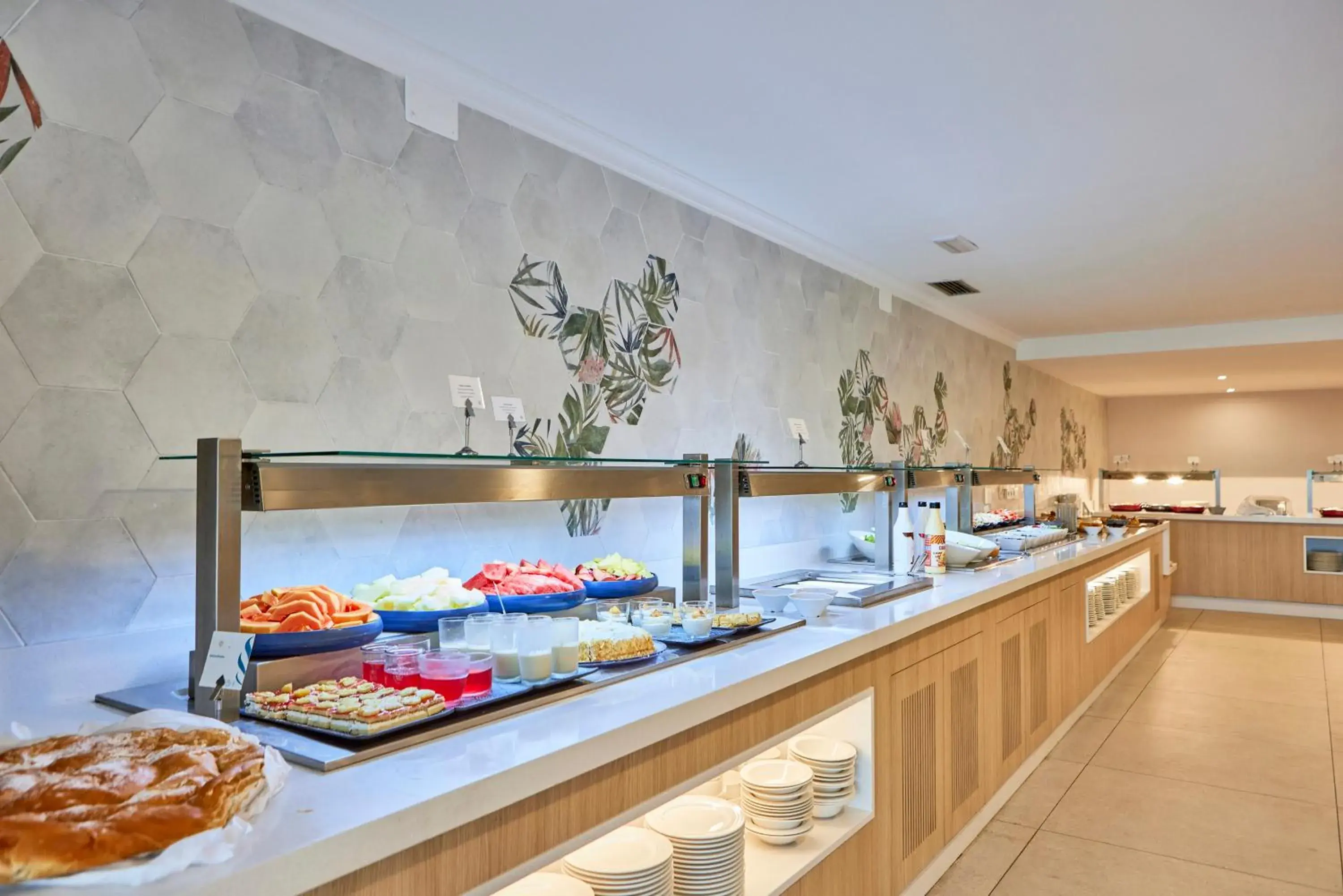 Restaurant/places to eat in Universal Aparthotel Don Camilo Restaurant/places to eat in Universal Aparthotel Don Camilo