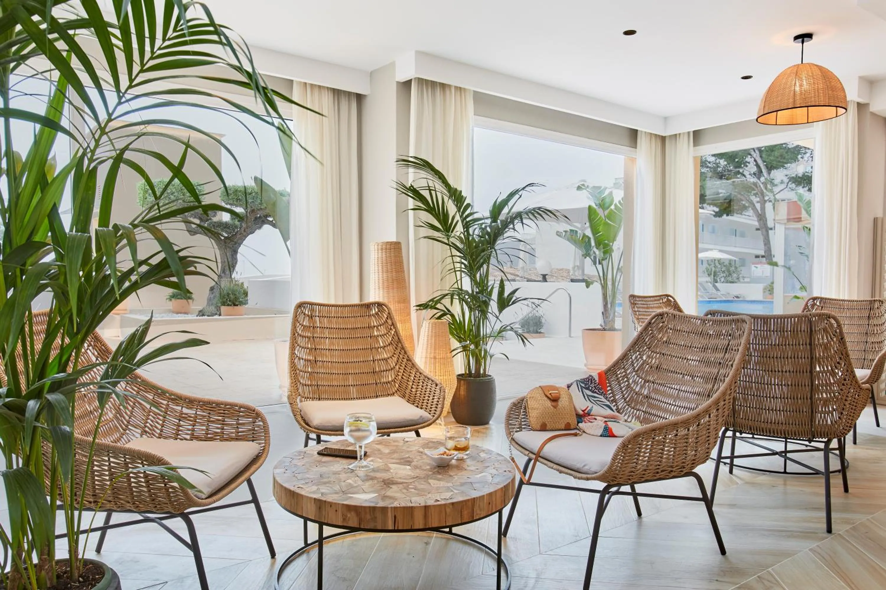 Lobby or reception in Universal Aparthotel Don Camilo