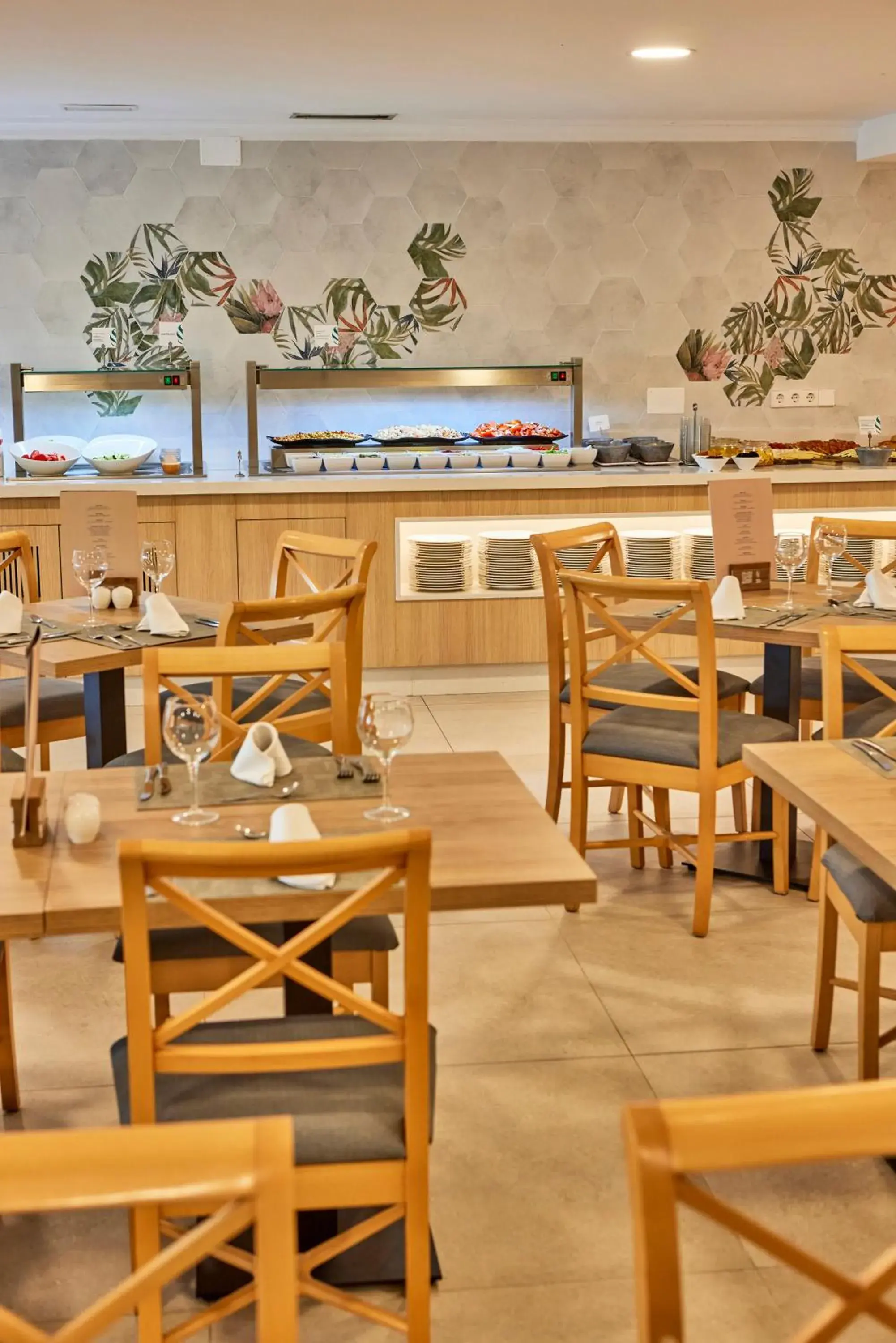 Restaurant/places to eat in Universal Aparthotel Don Camilo Restaurant/places to eat in Universal Aparthotel Don Camilo