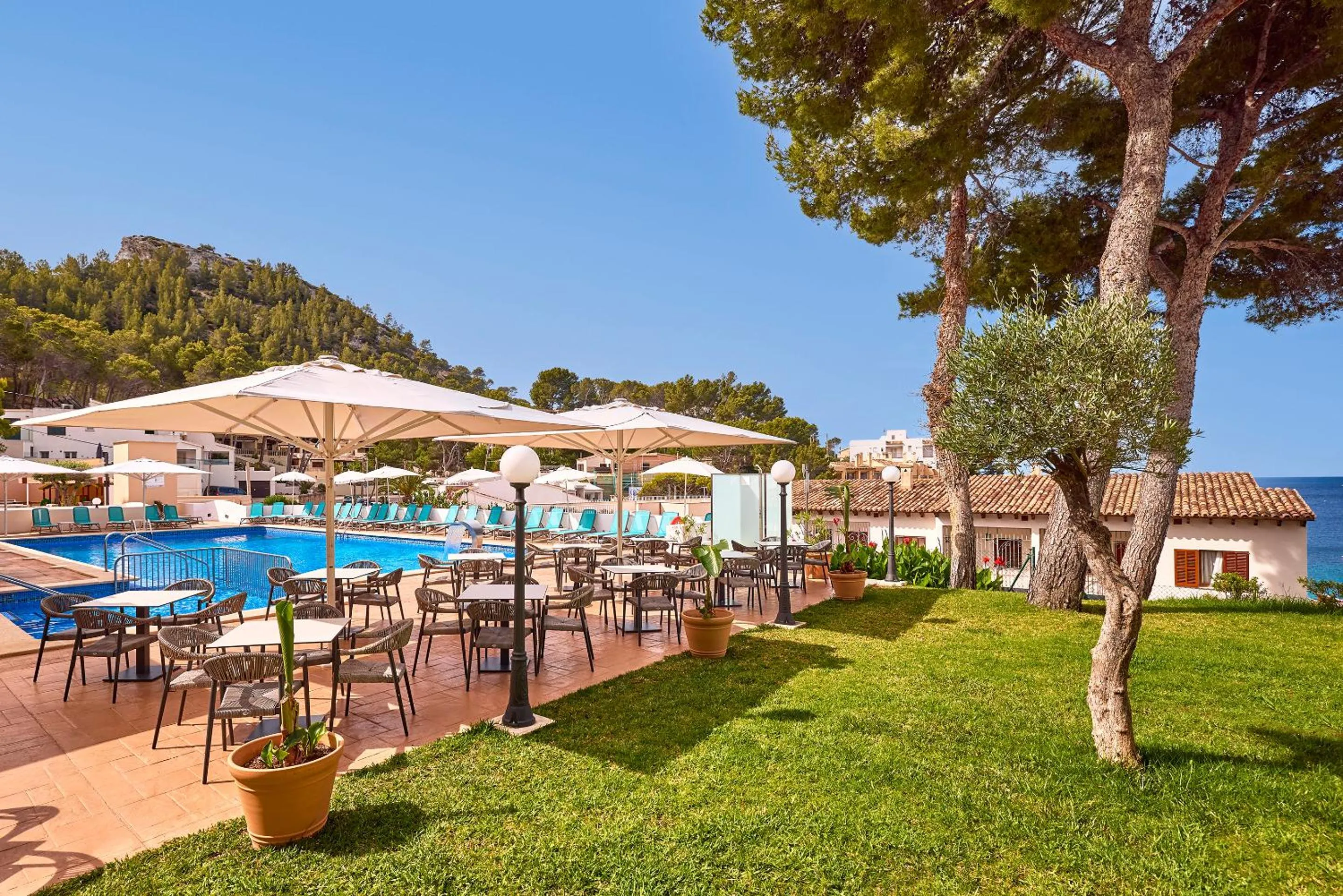 Solarium in Universal Aparthotel Don Camilo