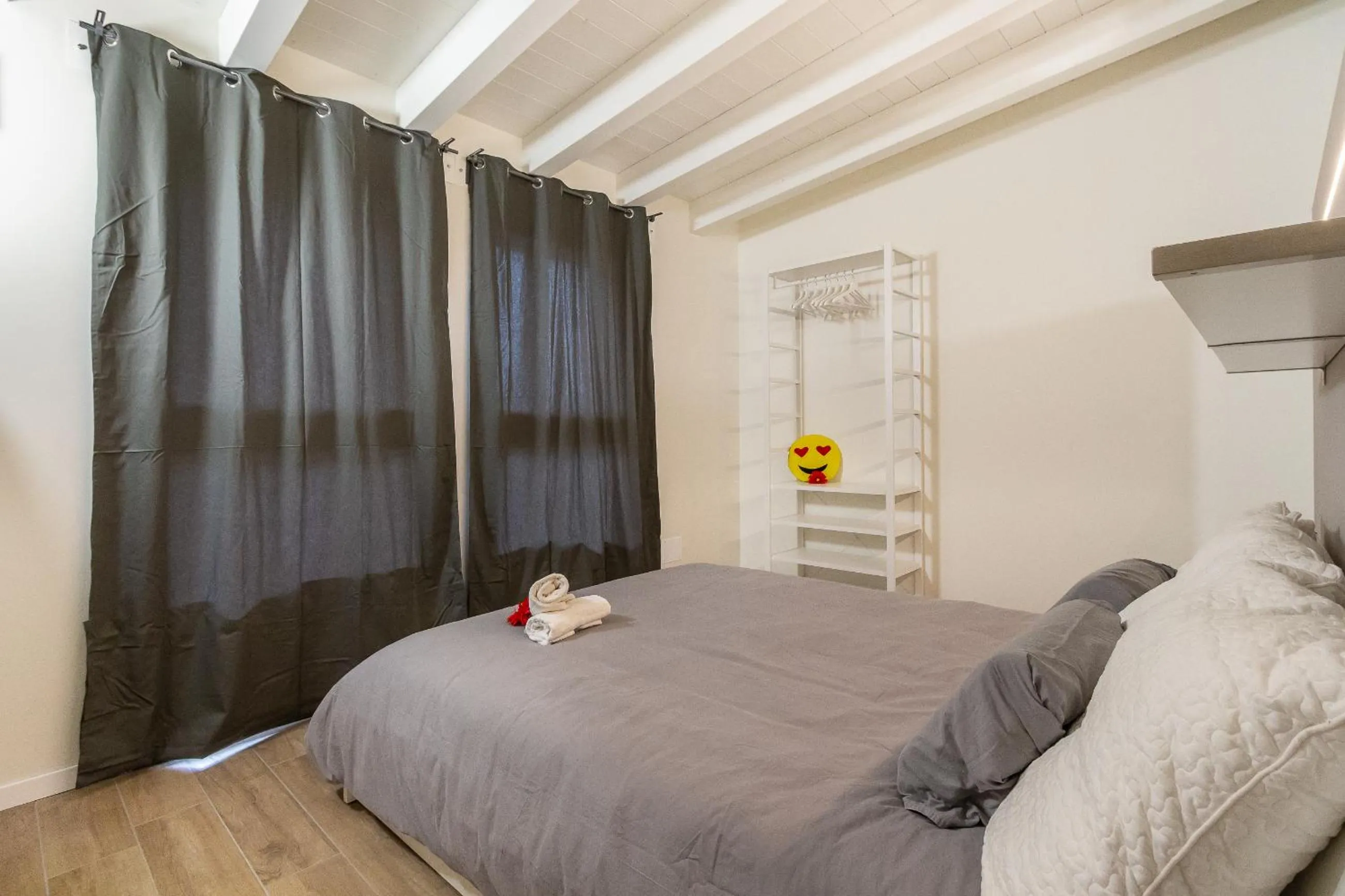 Bed in Alessia's Building- Affori FN