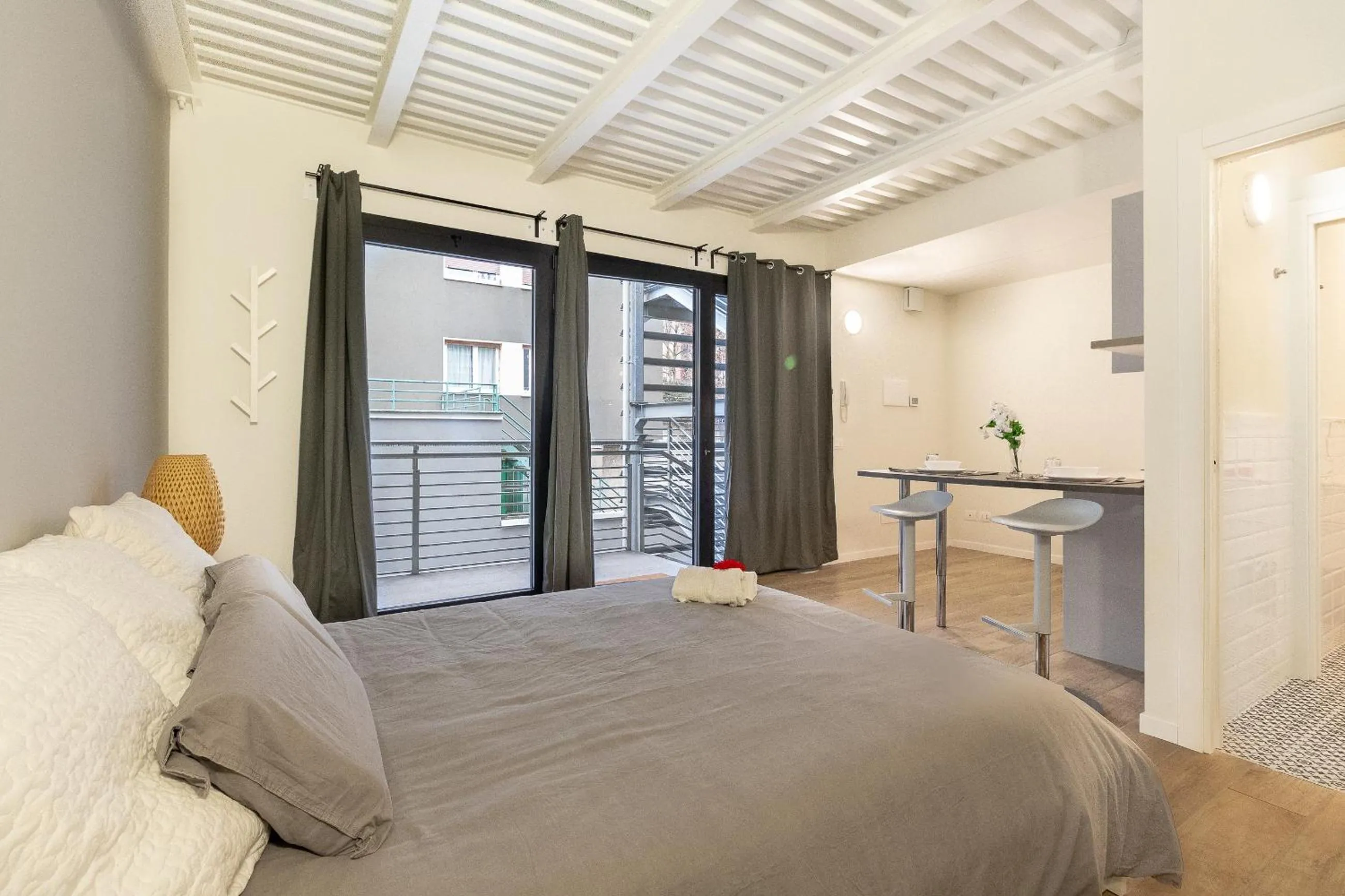 Bed in Alessia's Building- Affori FN