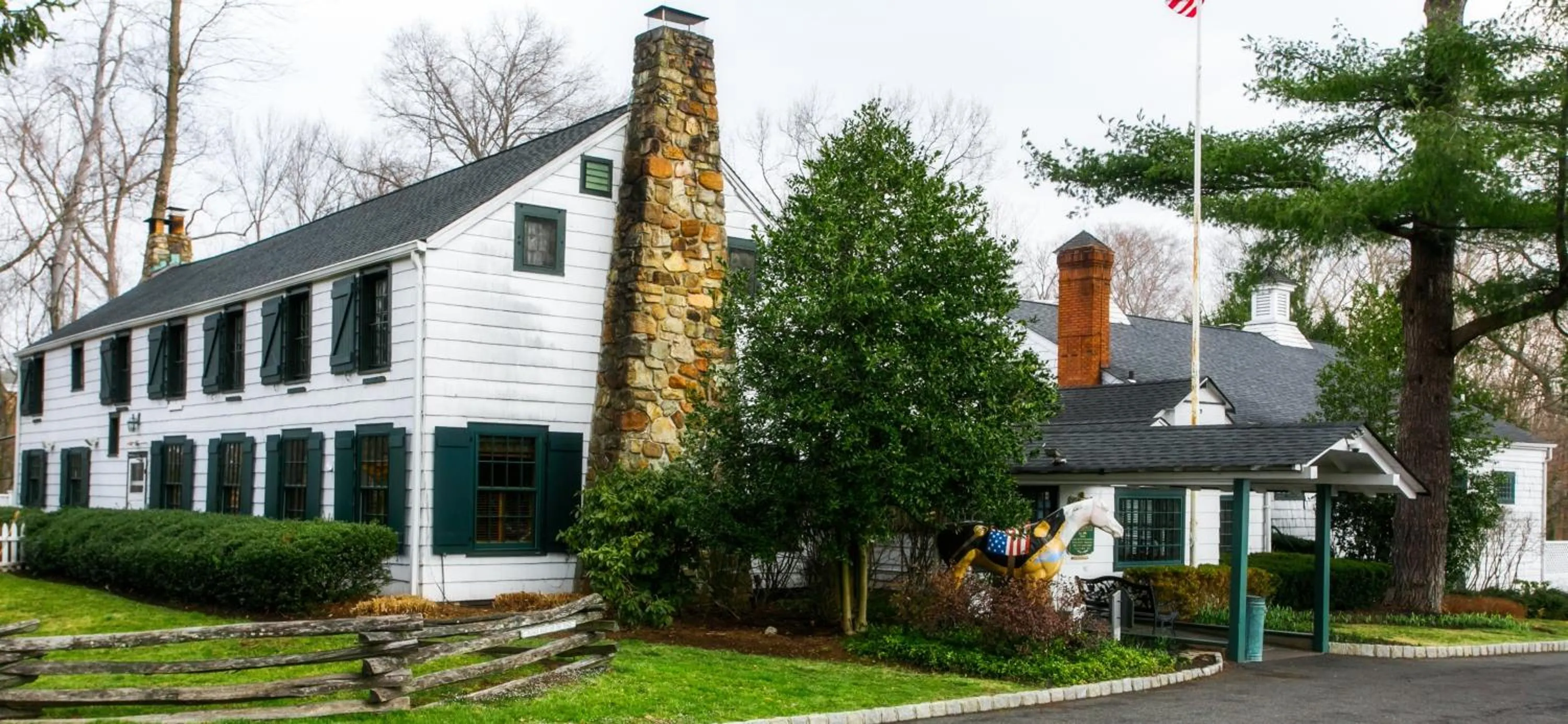 Restaurant/places to eat in The Olde Mill Inn Basking Ridge