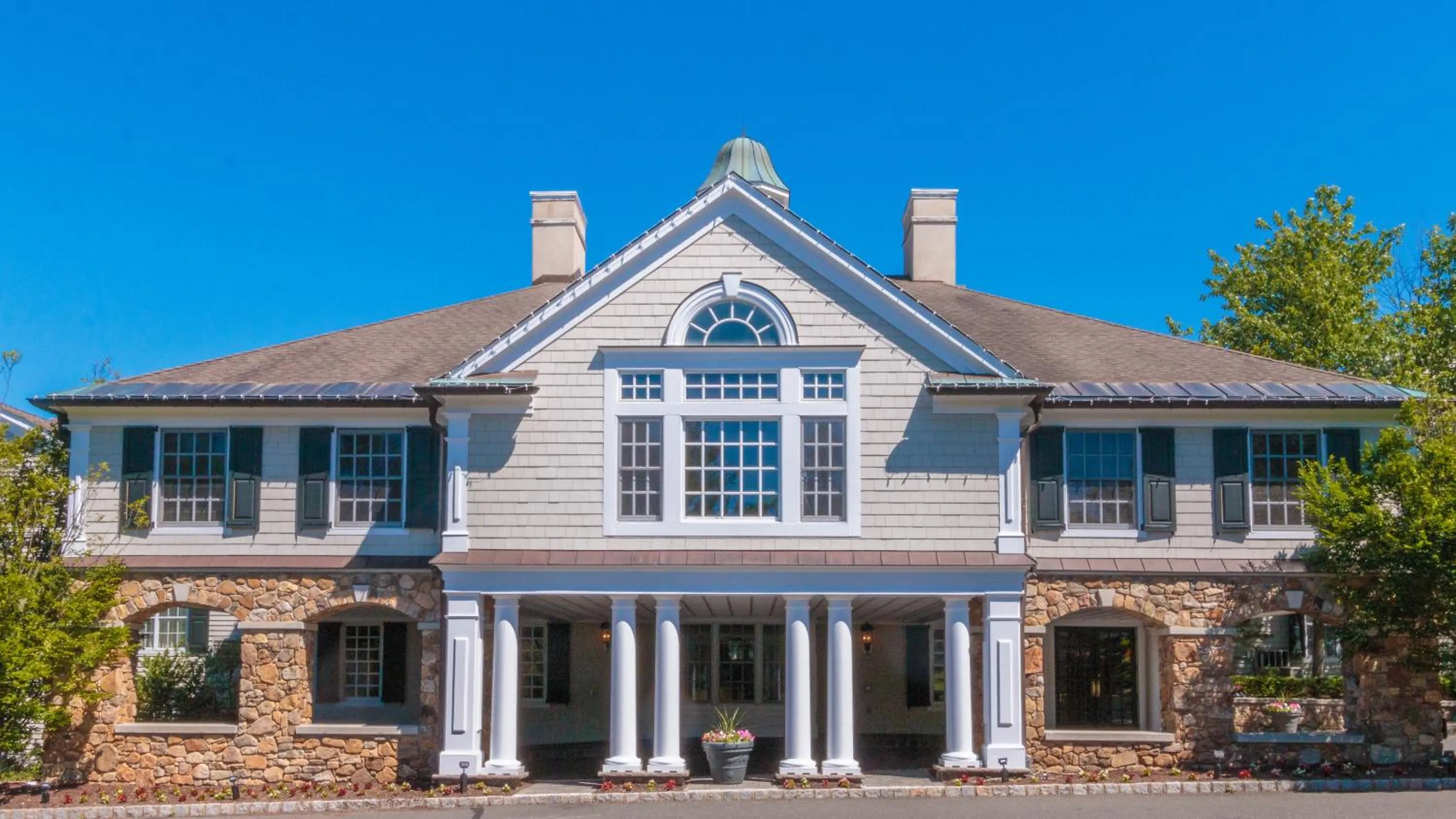Property building in The Olde Mill Inn Basking Ridge