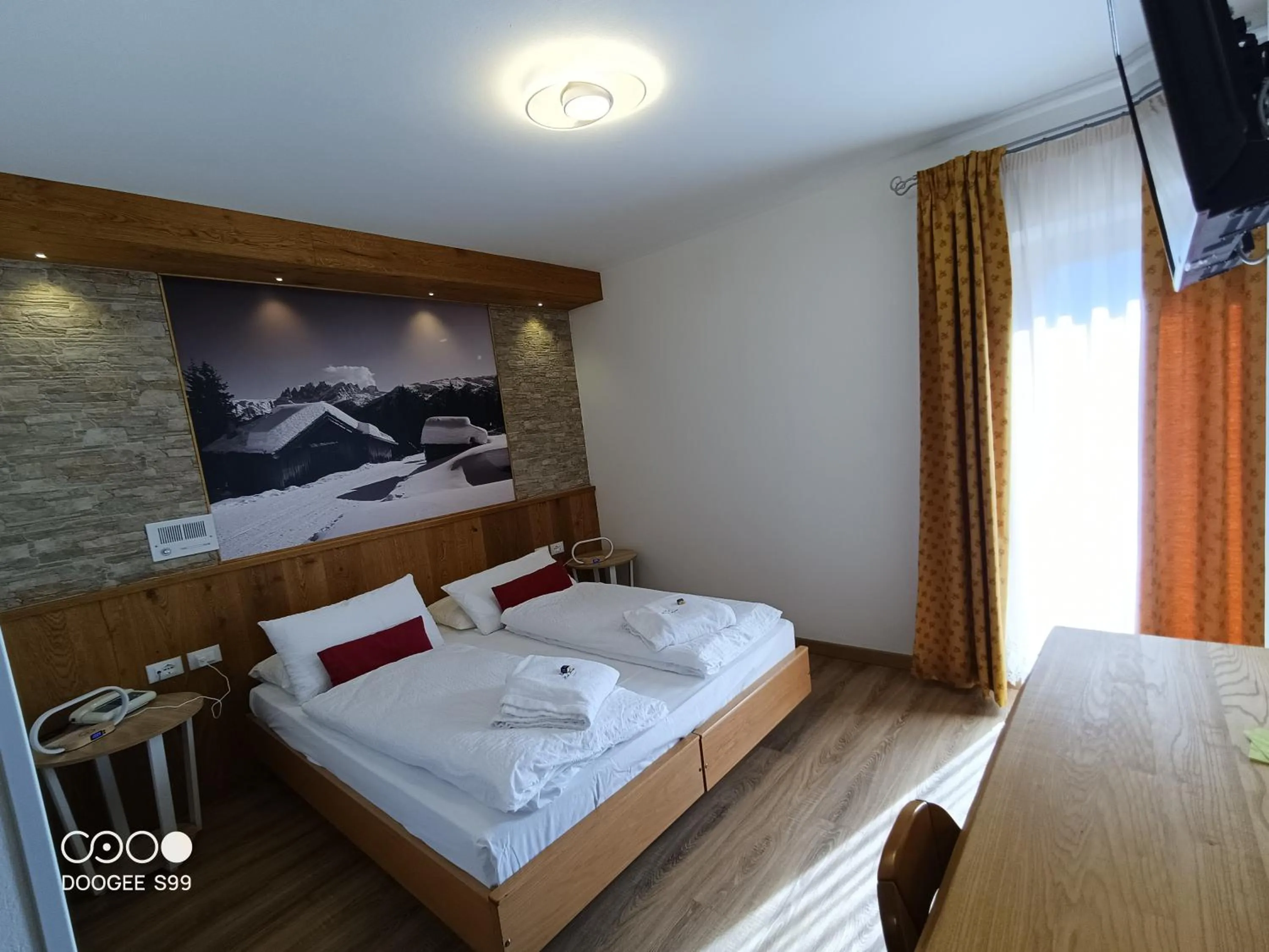 Photo of the whole room, Bed in Park Hotel Arnica