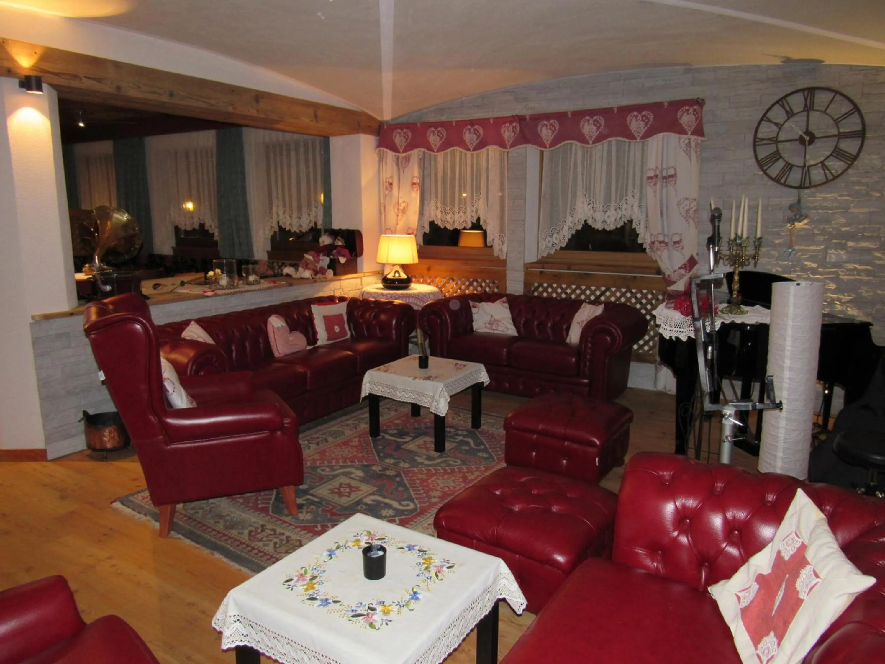 Lounge or bar in Park Hotel Arnica