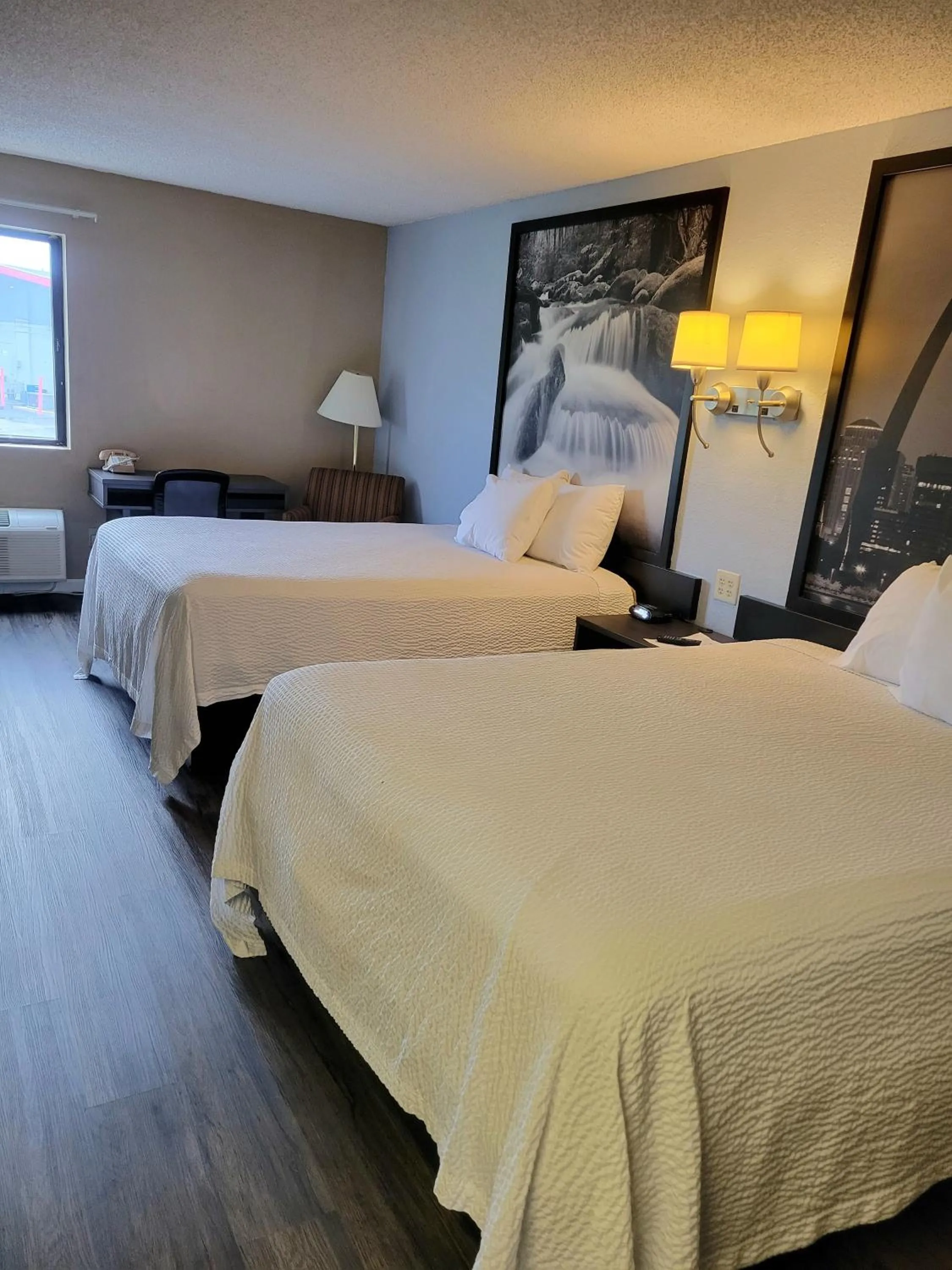 Bed in Super 8 by Wyndham Sullivan