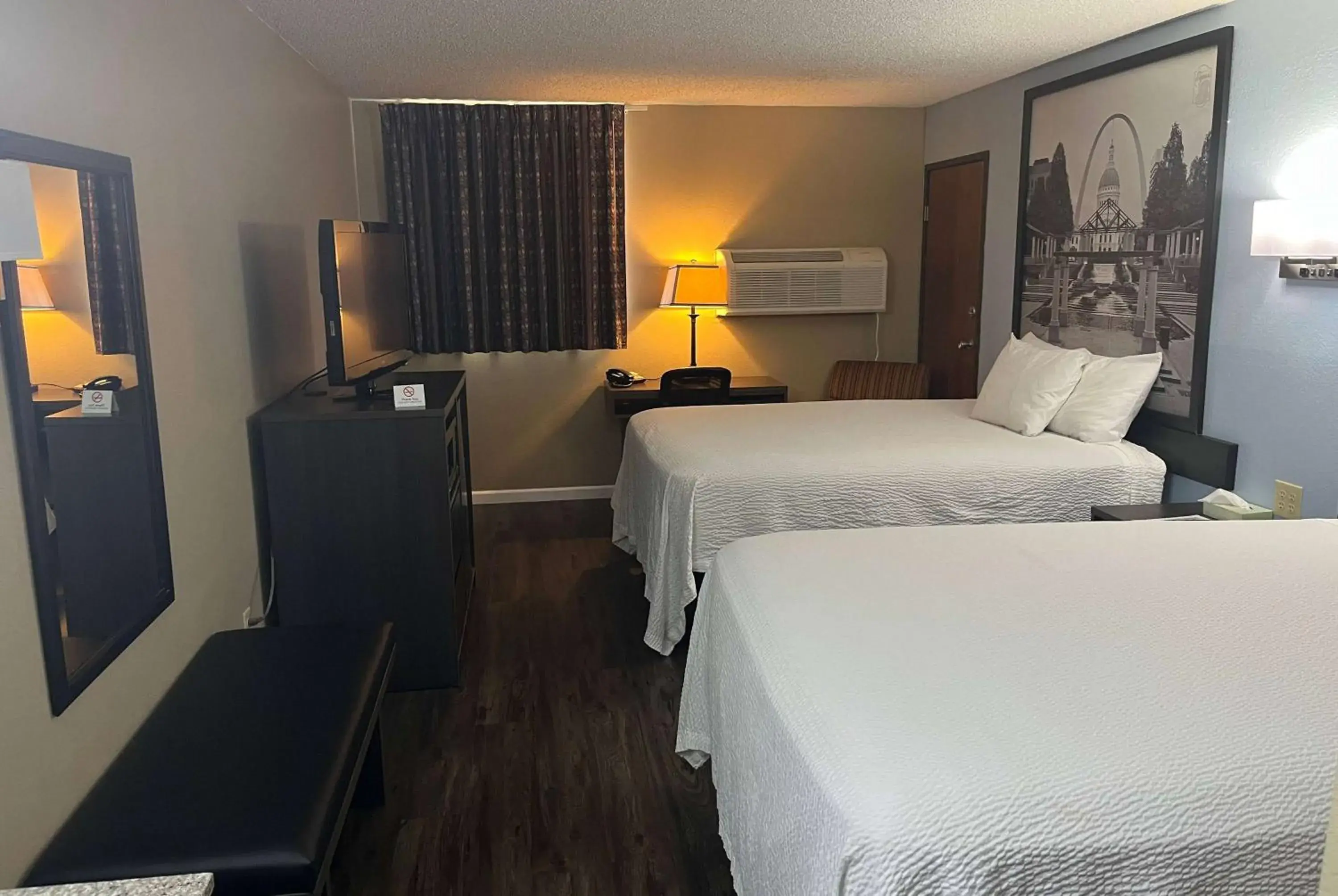 Queen Room with Two Queen Beds - Smoking in Super 8 by Wyndham Sullivan Queen Room with Two Queen Beds - Smoking in Super 8 by Wyndham Sullivan