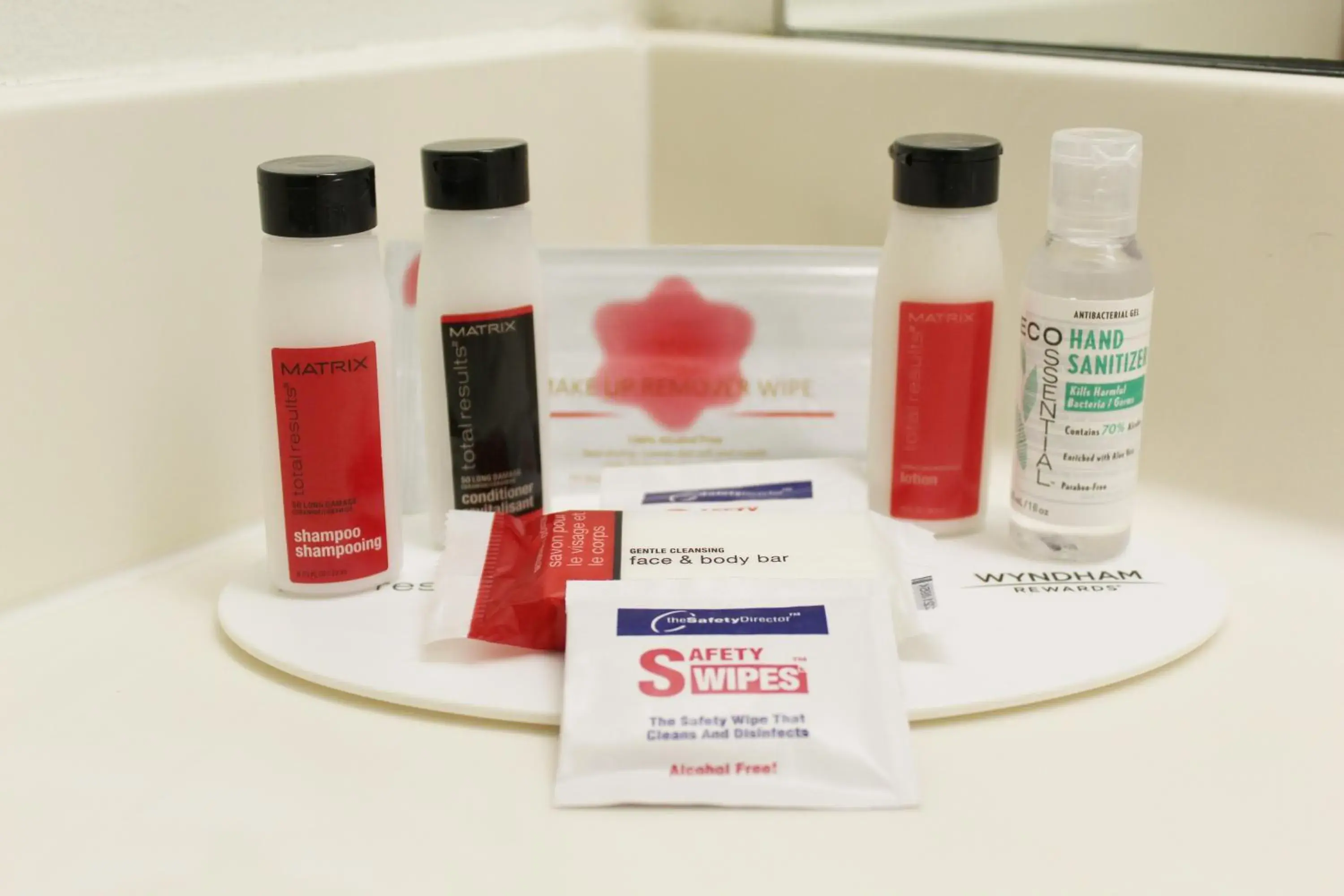 King Studio Suite - Non-Smoking in Super 8 by Wyndham Three Rivers King Studio Suite - Non-Smoking in Super 8 by Wyndham Three Rivers