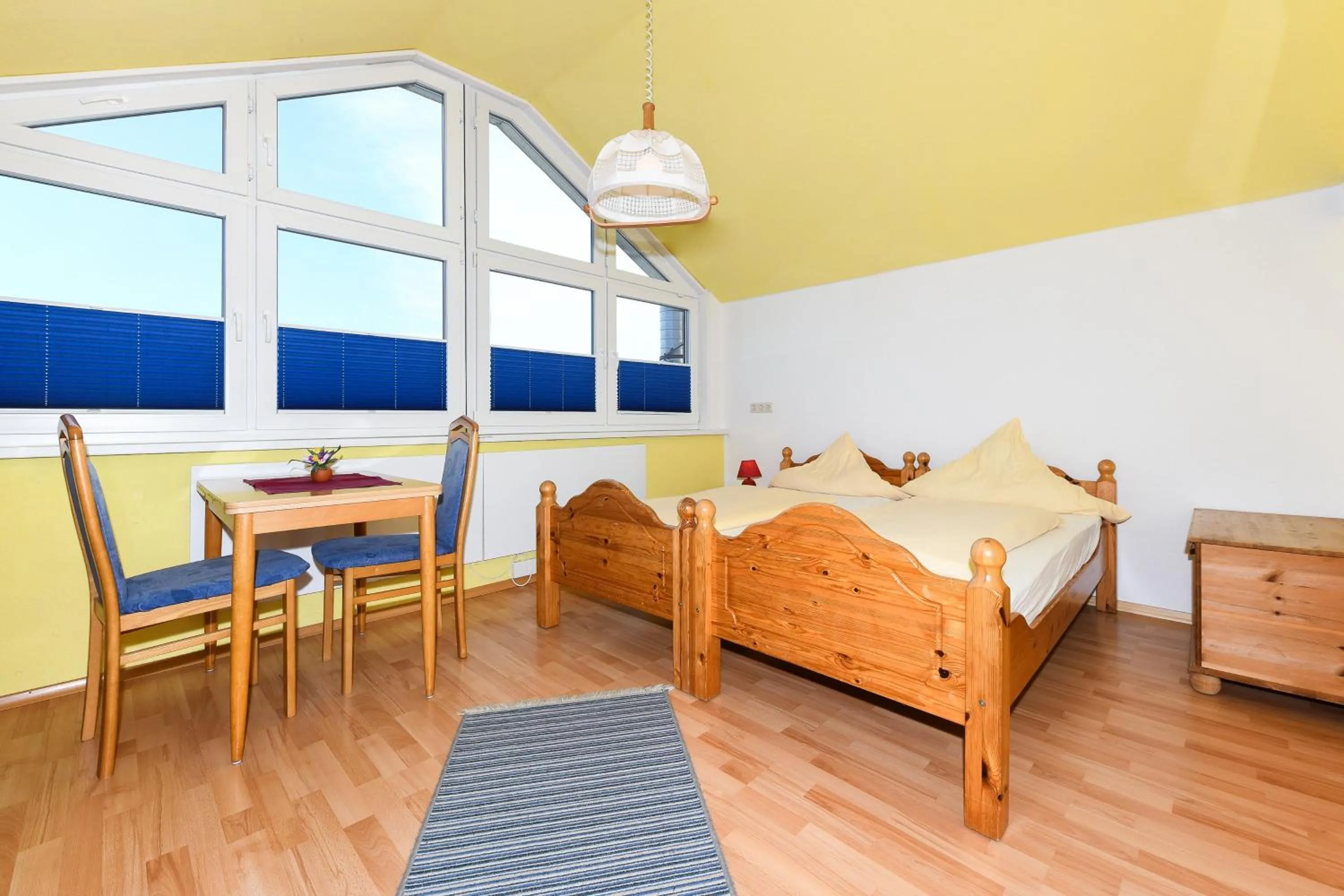 Bed in Ferienwohnung Inselblick