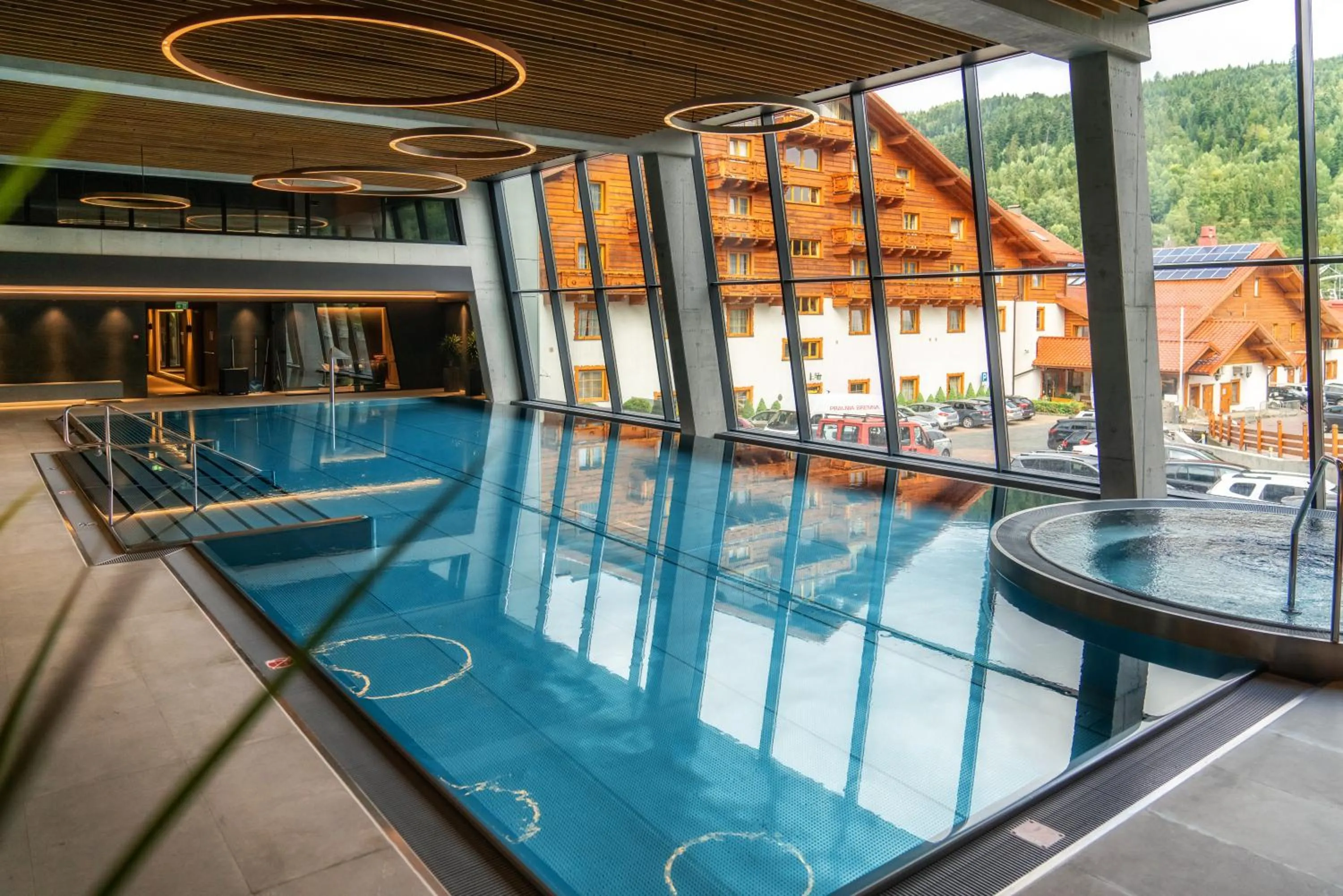 Swimming pool in Meta Apartments