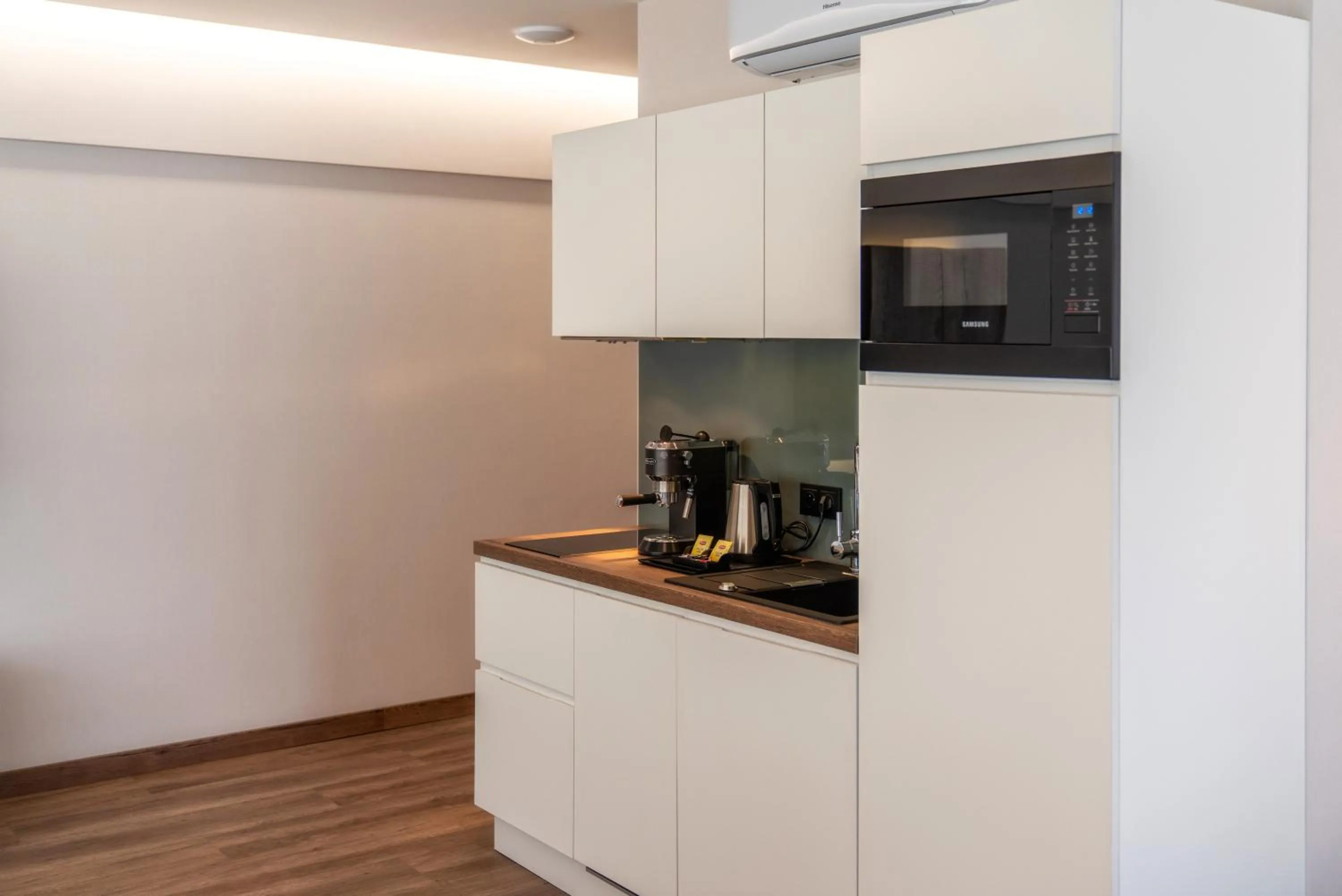 Coffee/tea facilities in Meta Apartments