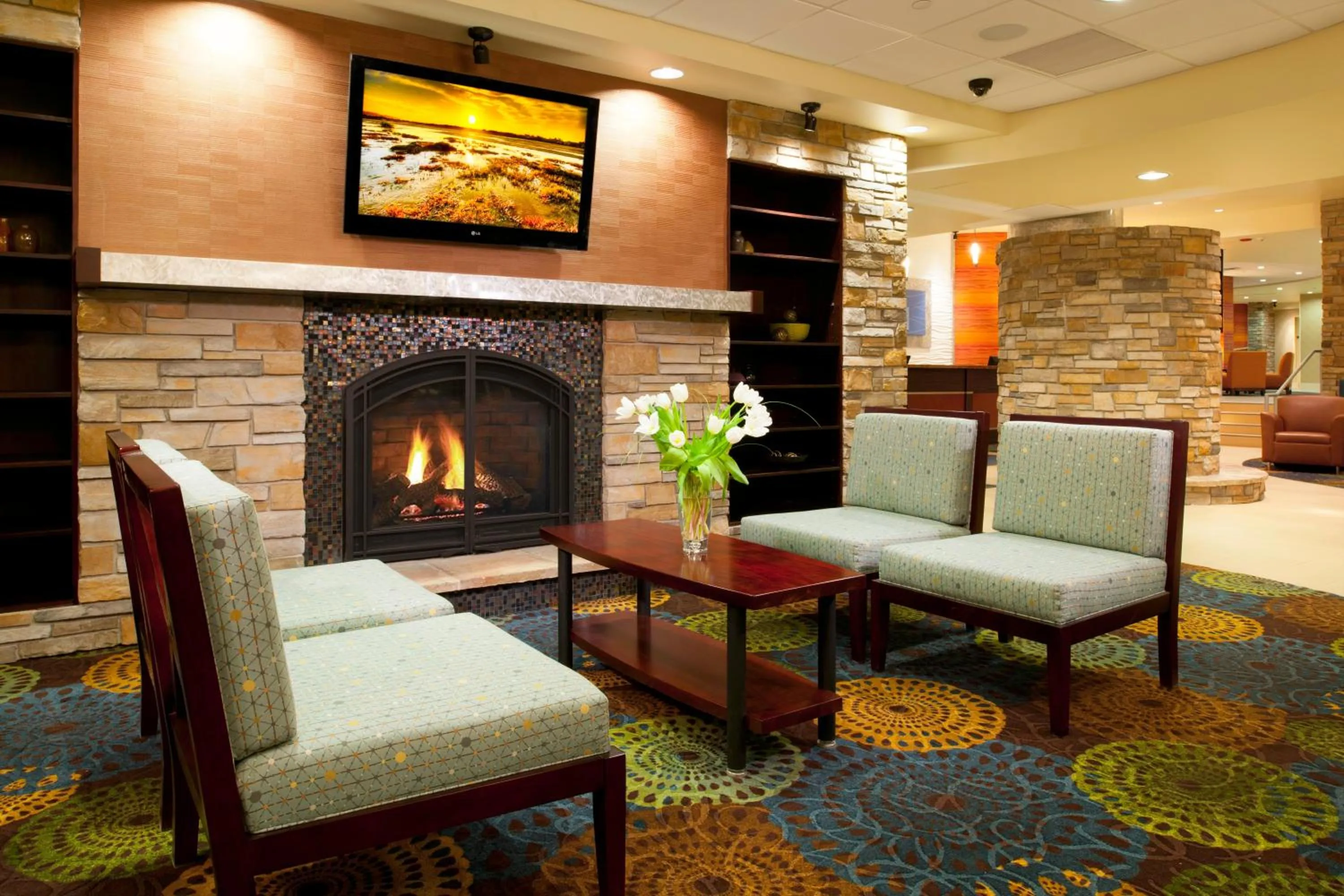 Property building in Holiday Inn Express Pittsburgh West - Greentree by IHG