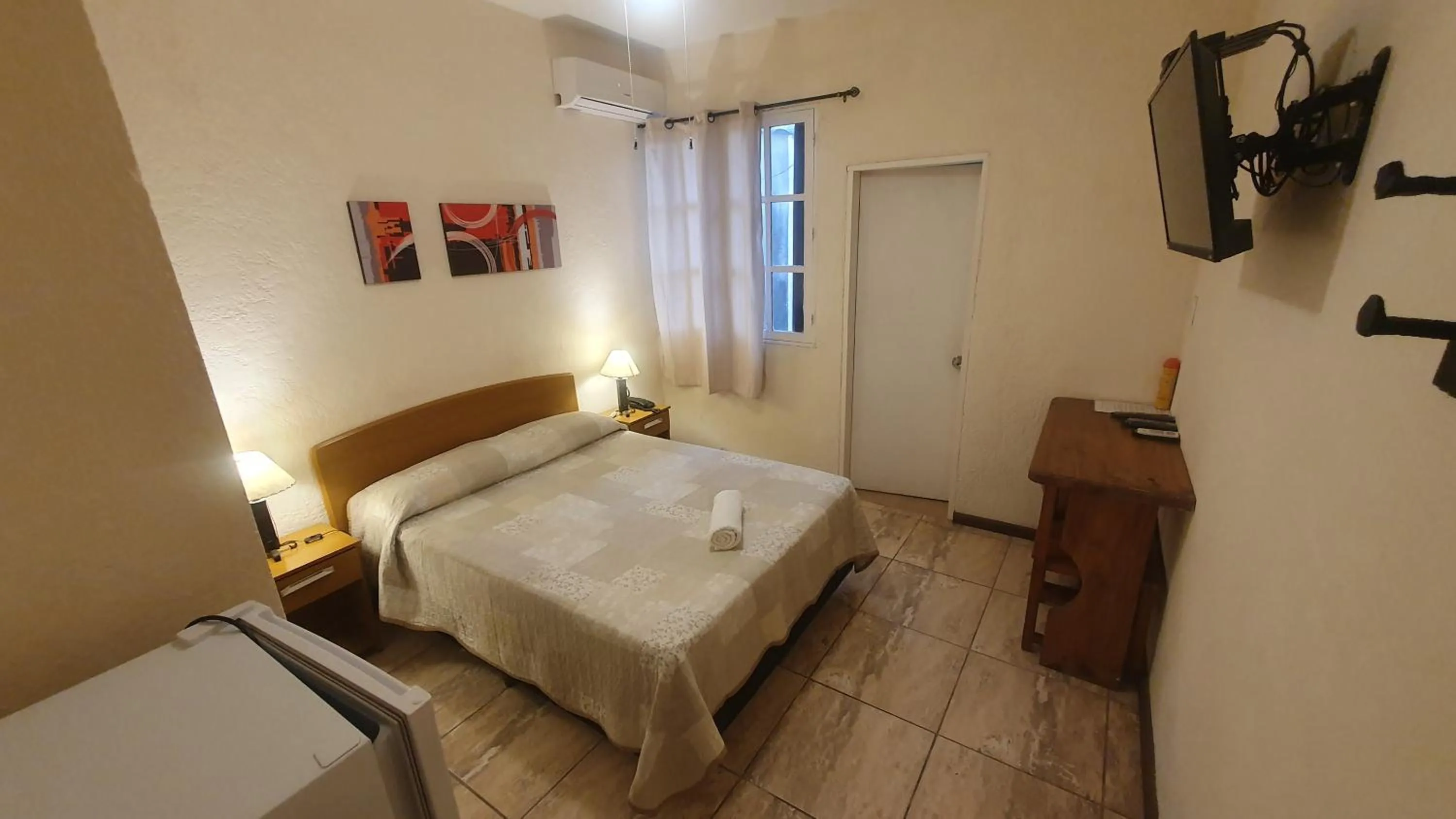 Photo of the whole room, Bed in Hotel Viola