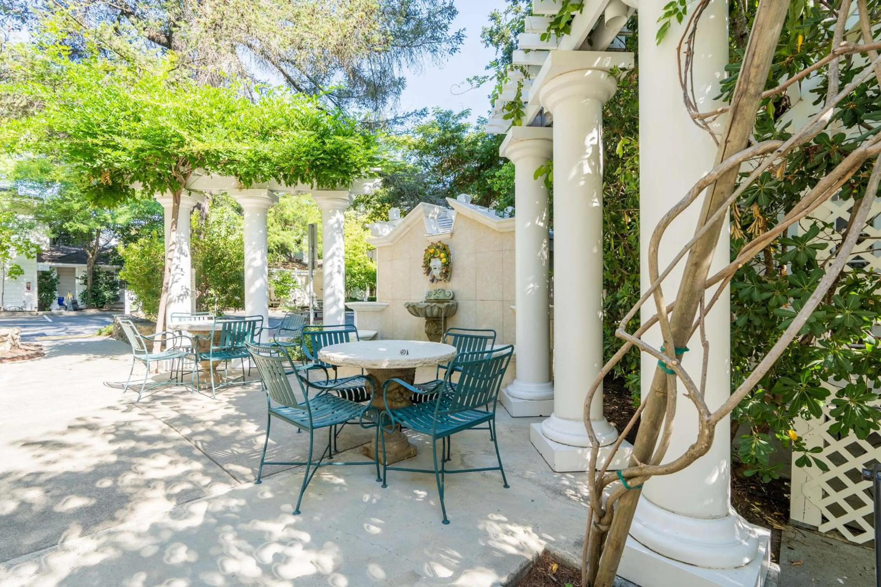 Property building in The Bergson, BW Signature Collection