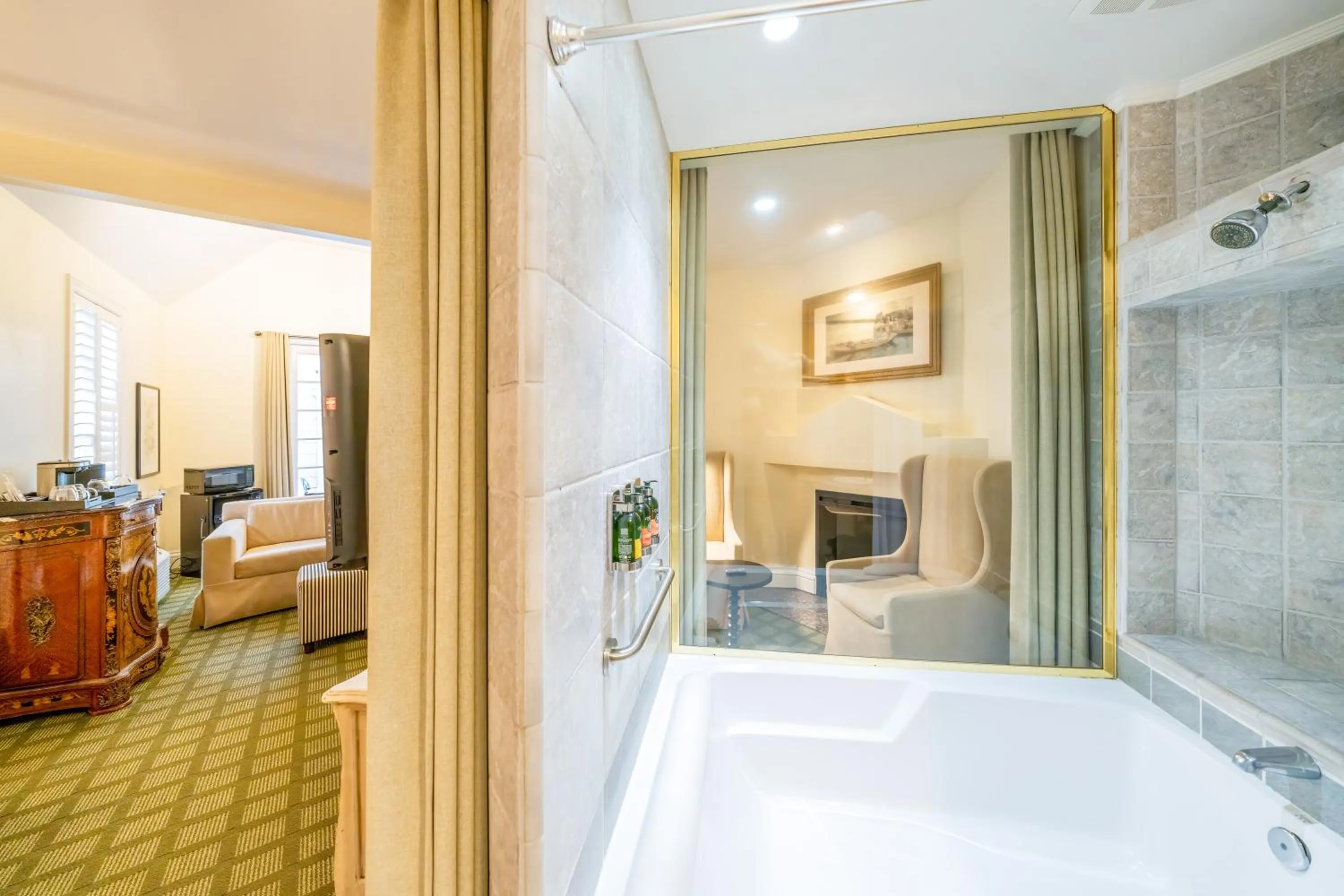 Bathroom in The Bergson, BW Signature Collection