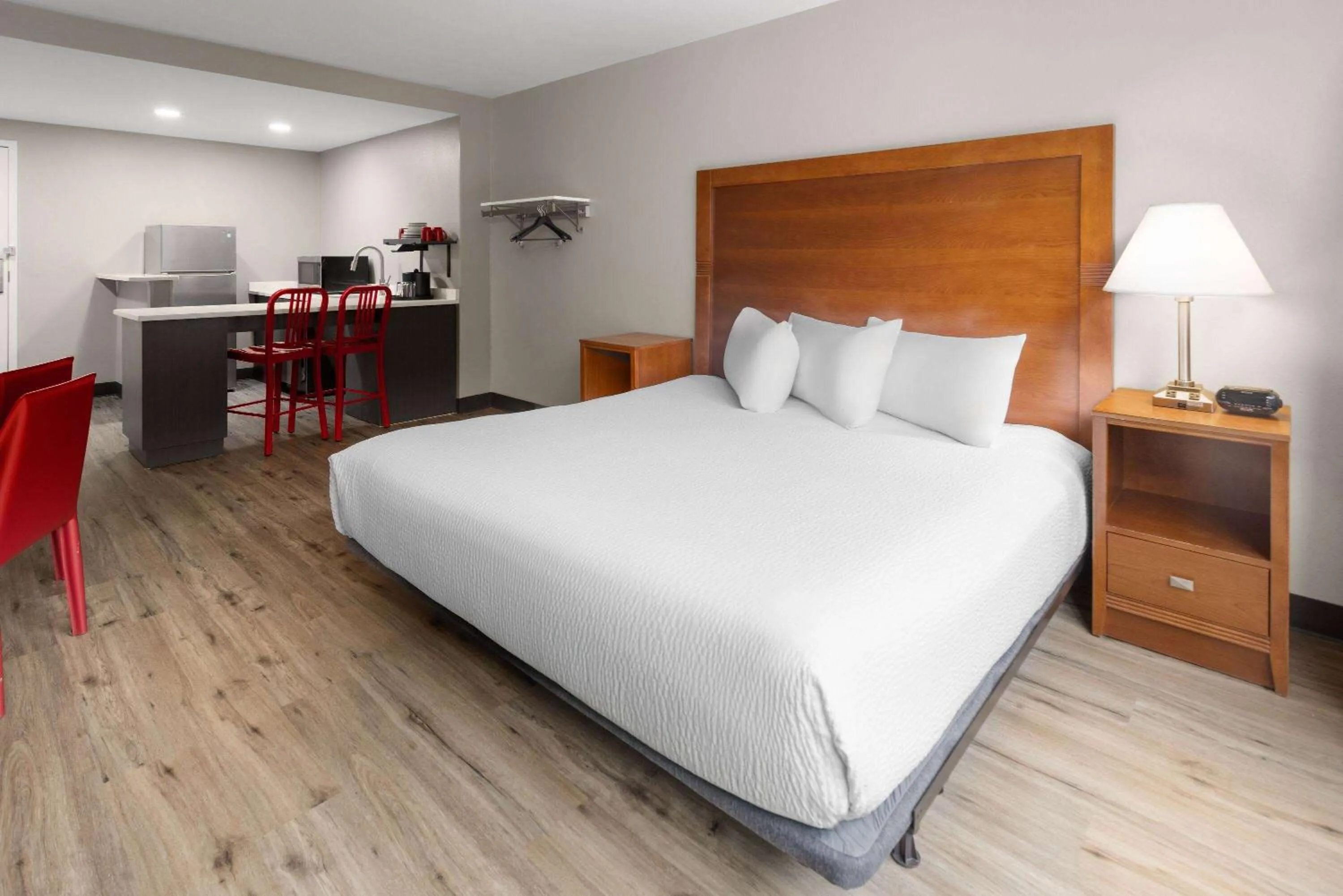 Photo of the whole room, Bed in Hawthorn Extended Stay by Wyndham Ellsworth Bar Harbor