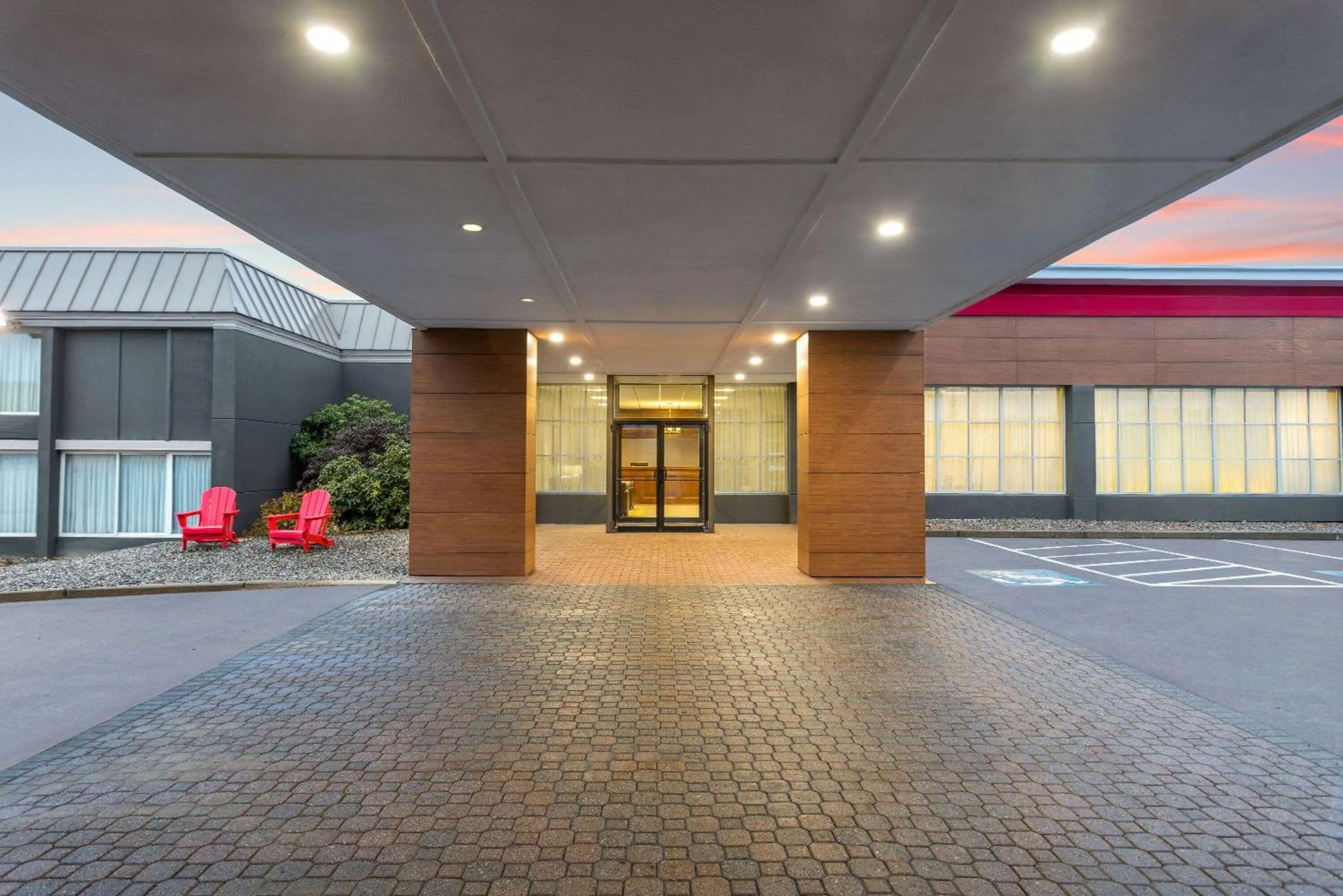 Property building in Hawthorn Extended Stay by Wyndham Ellsworth Bar Harbor