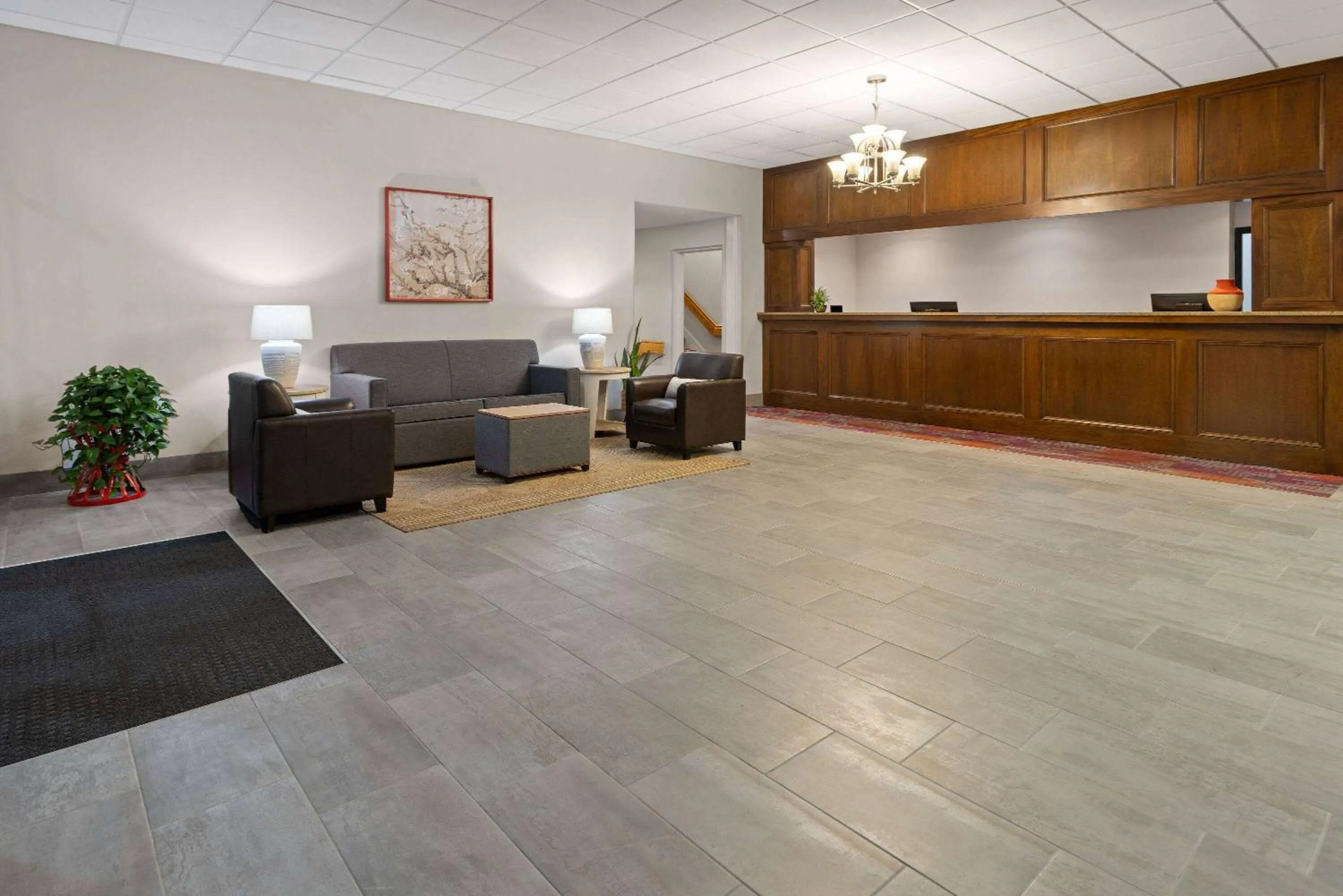 Lobby or reception in Hawthorn Extended Stay by Wyndham Ellsworth Bar Harbor