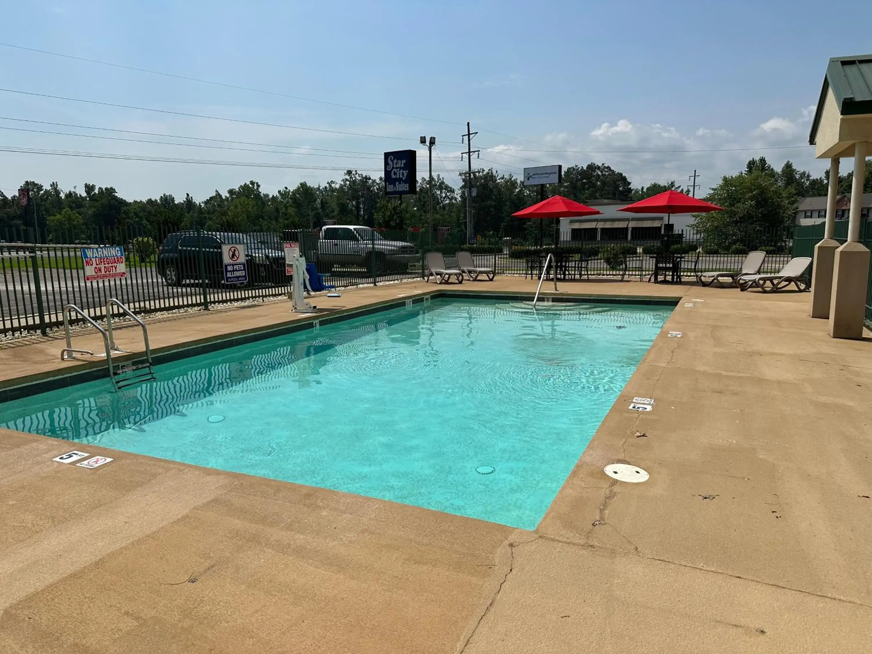 Swimming pool in Star City Inn & Suites Swimming pool in Star City Inn & Suites