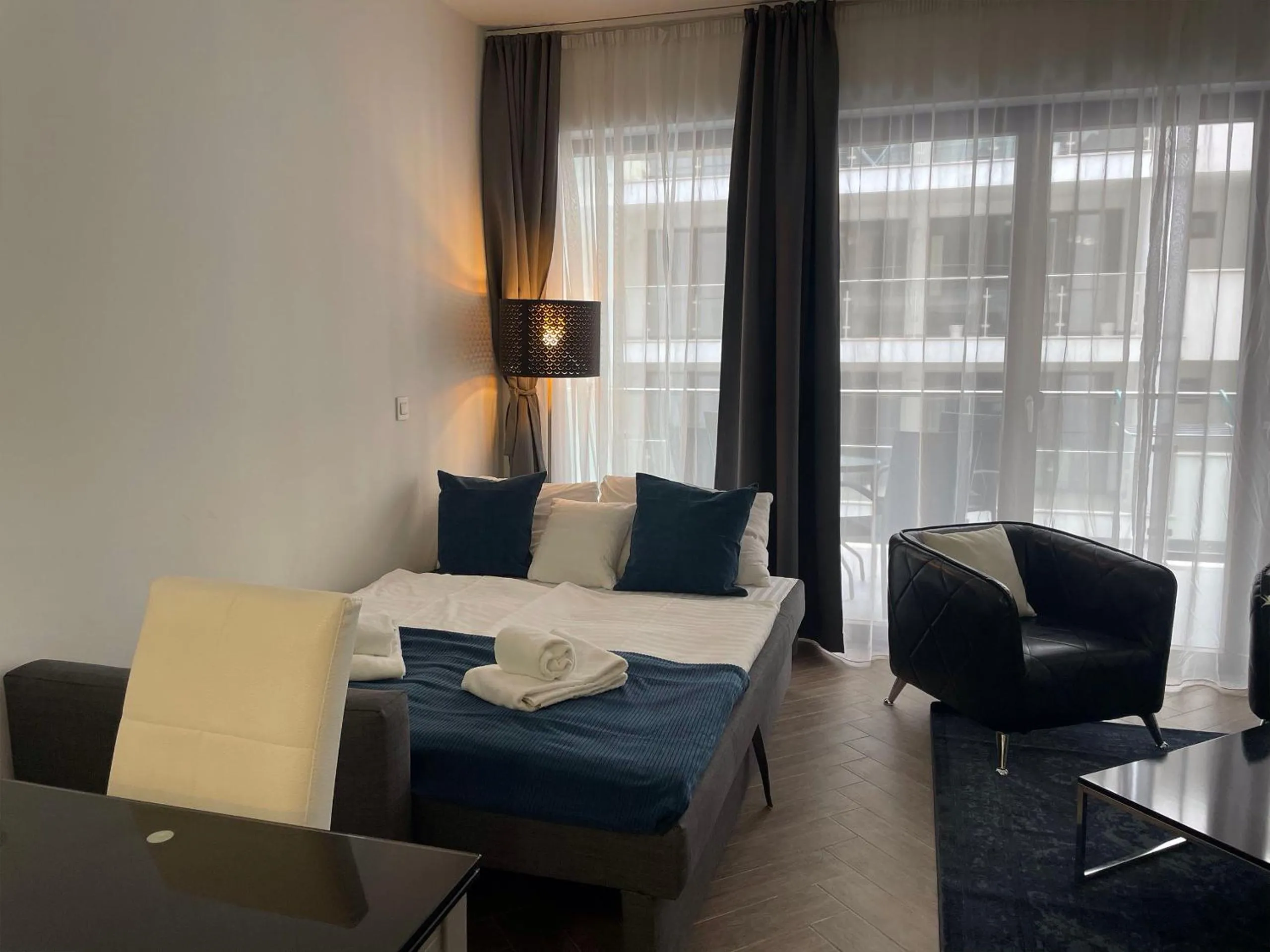 Seating area in Smart Hotel Budapest